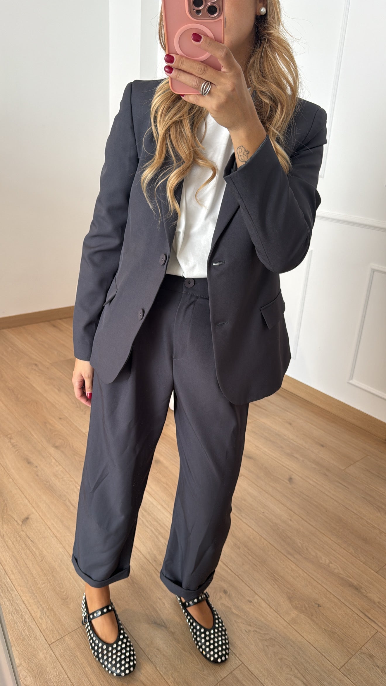 Pantalone carrot con pinces ViCOLO