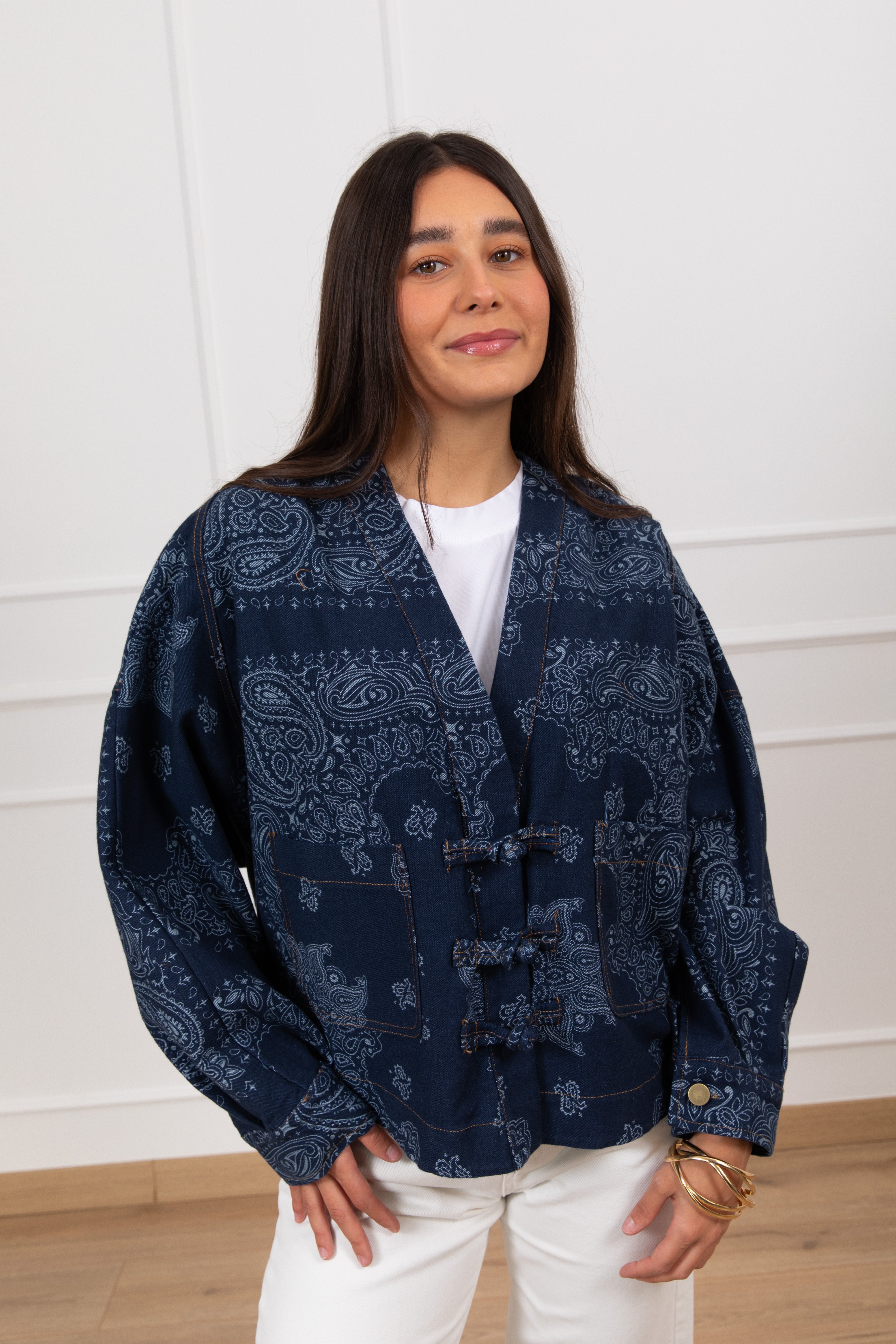 Giacca in denim fantasia bandana con alamari Tensione IN