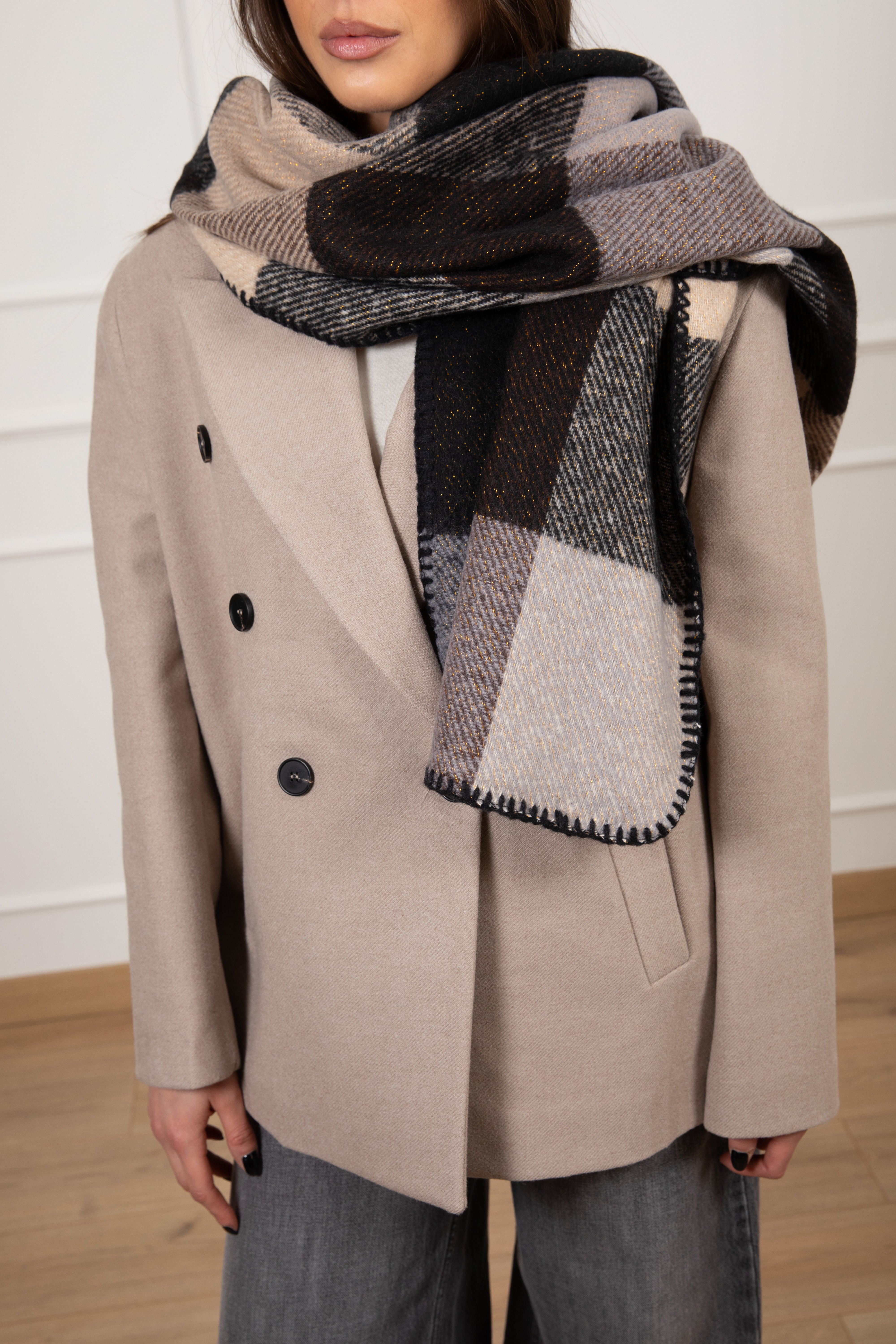 Sciarpa a quadri con inserto lurex Susy Mix