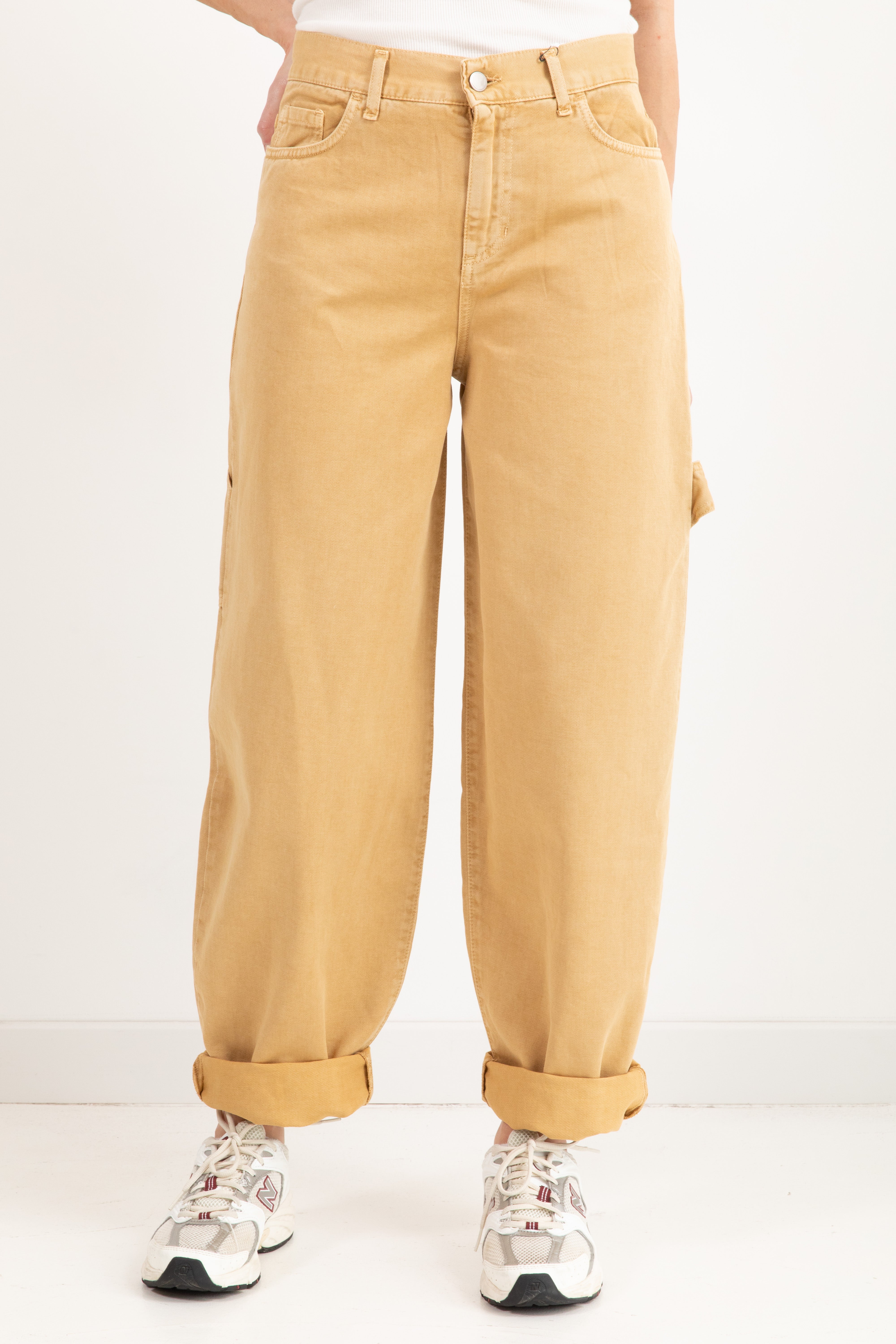 Pantalone worker Susy Mix