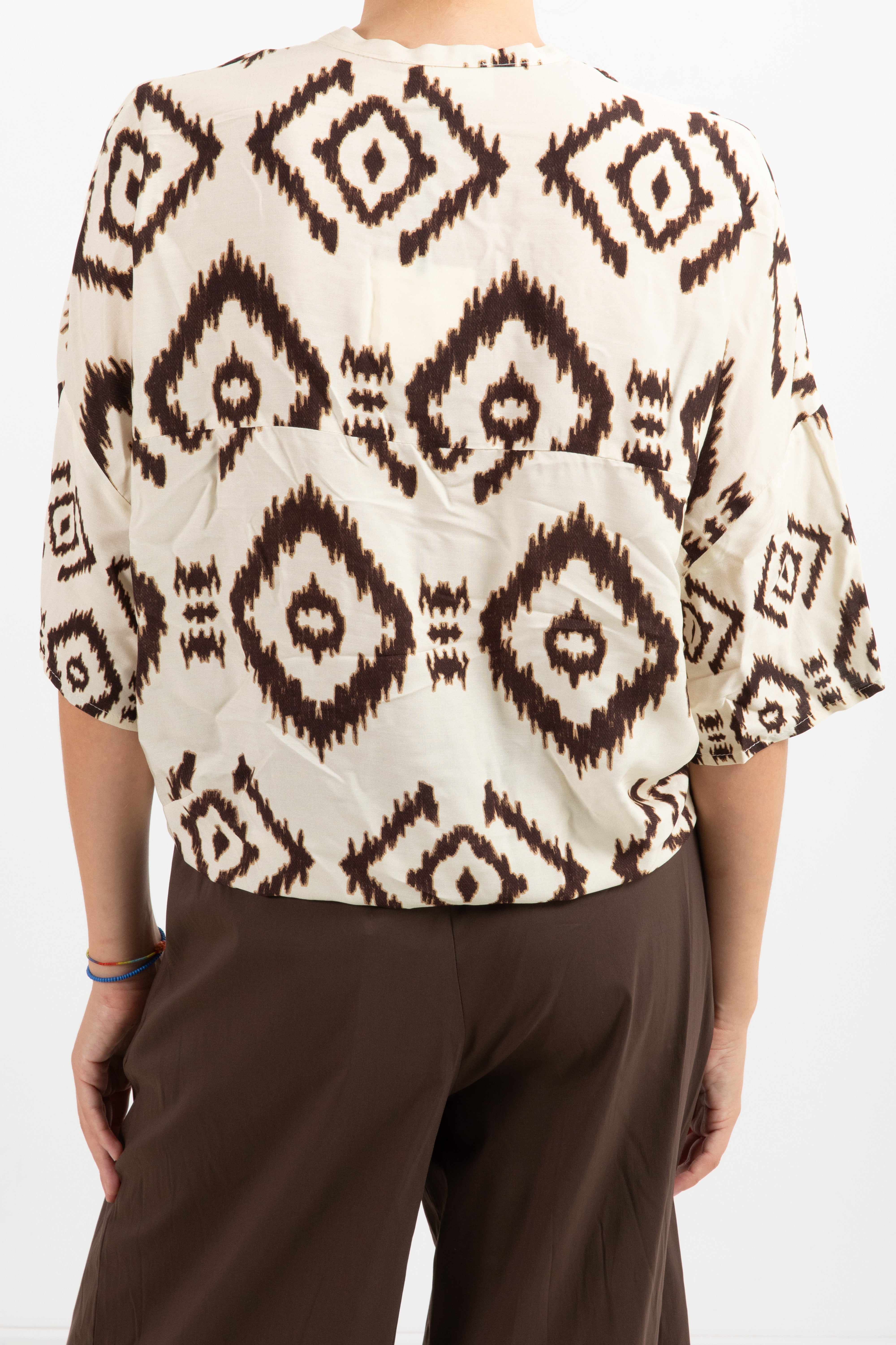 Camicia in viscosa fantasia ikat panna ViCOLO