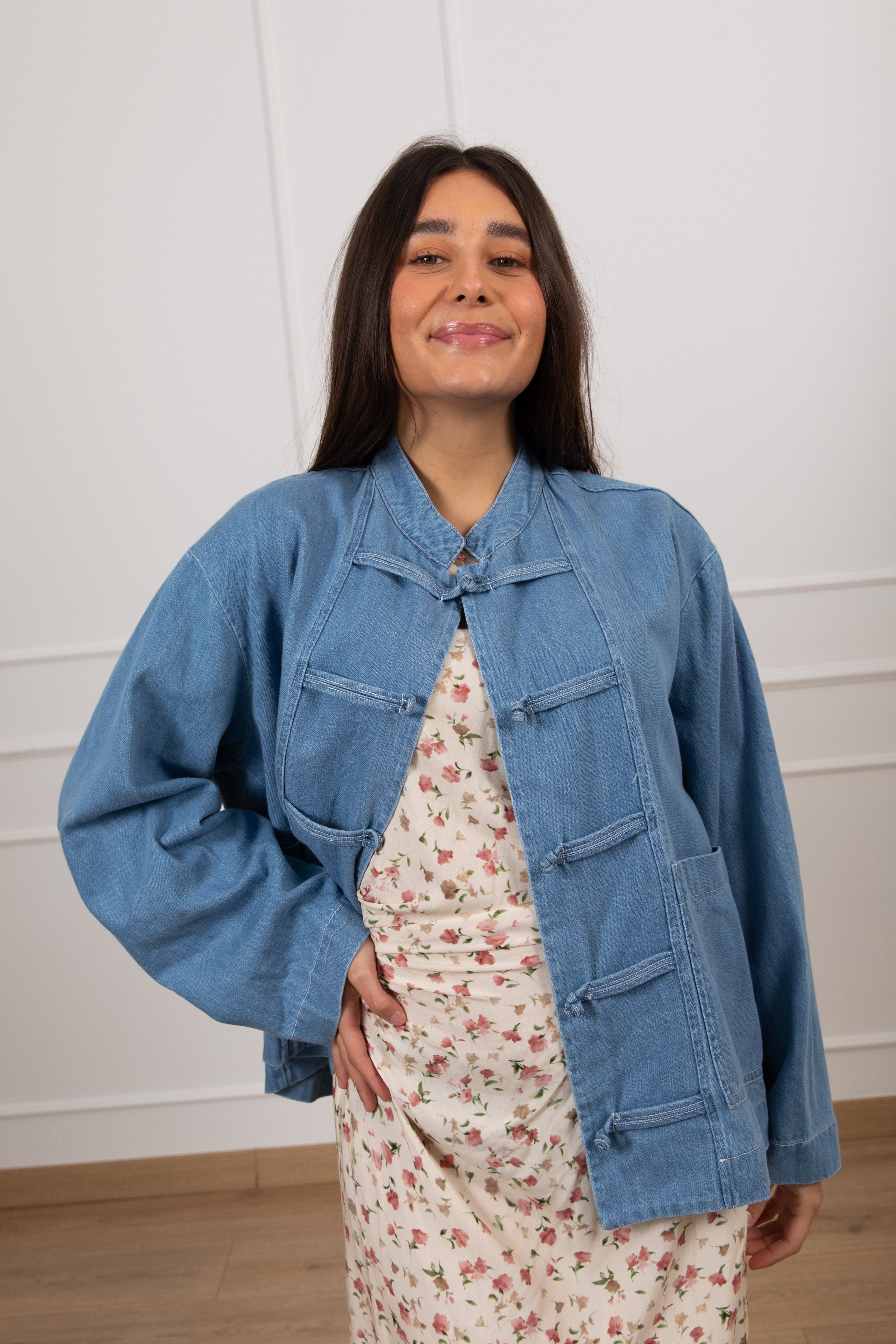 Giacca in jeans con alamari Susy Mix