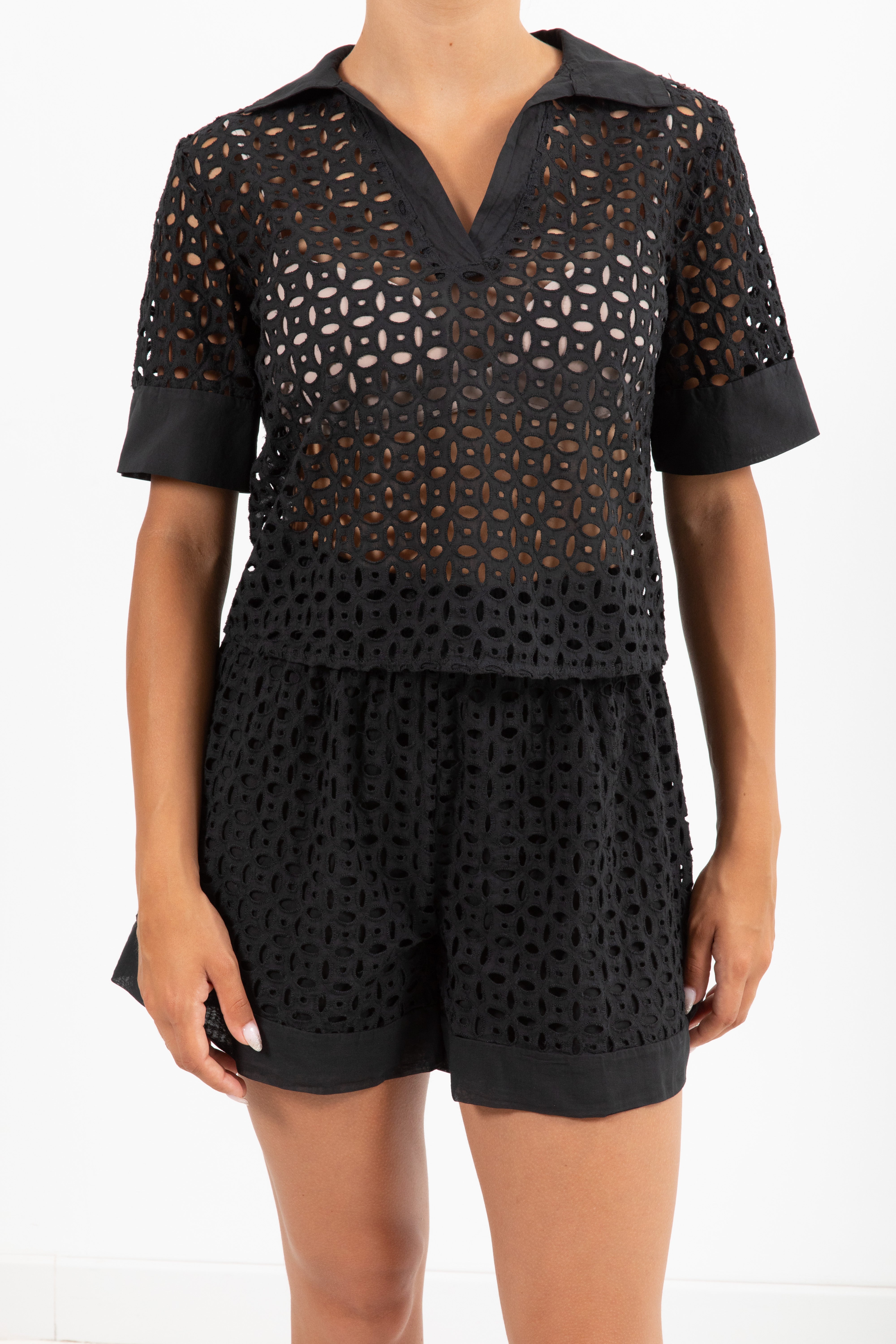 Coordinato polo e shorts in pizzo sangallo Susy Mix