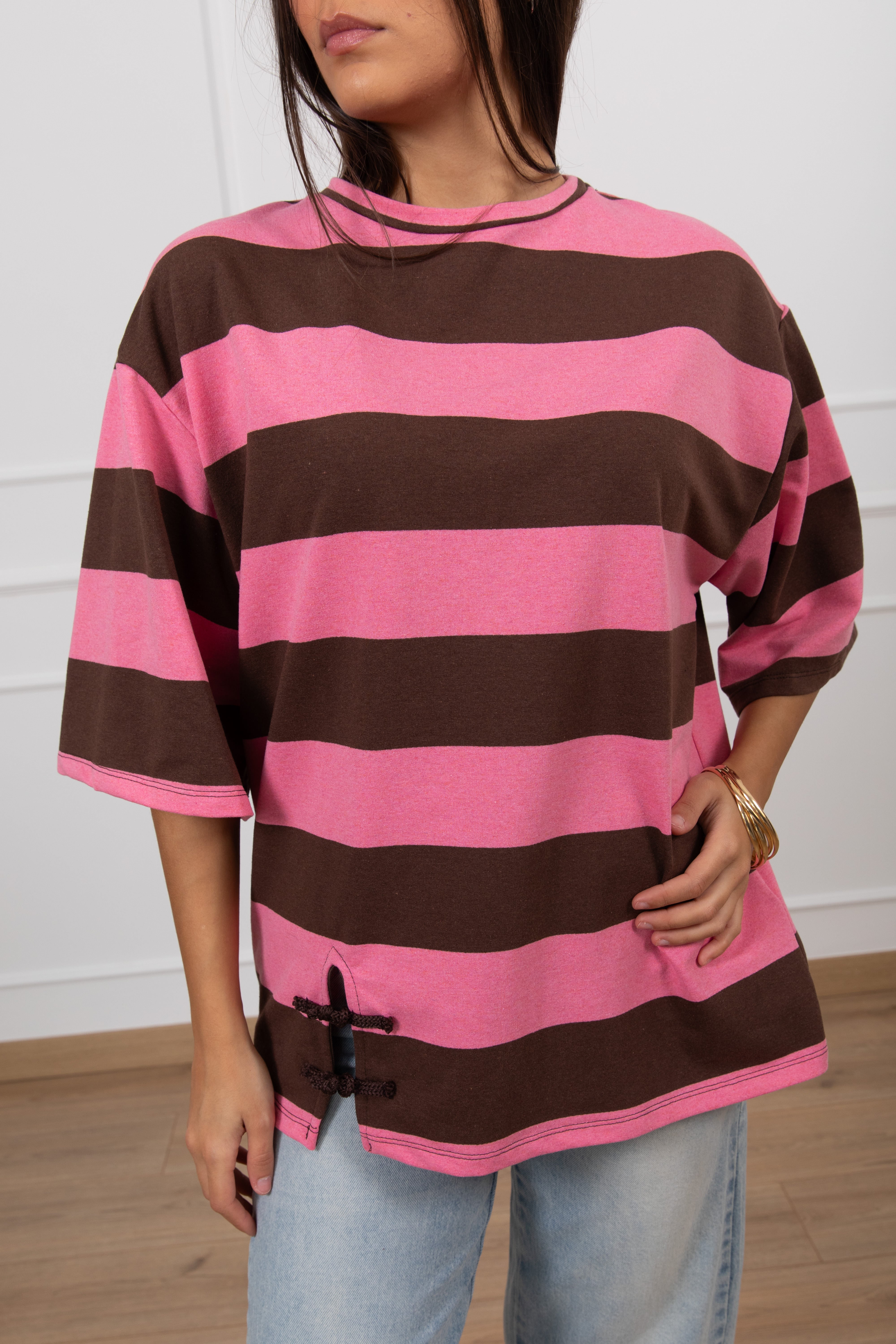 T-shirt a righe larghe con alamari ViCOLO