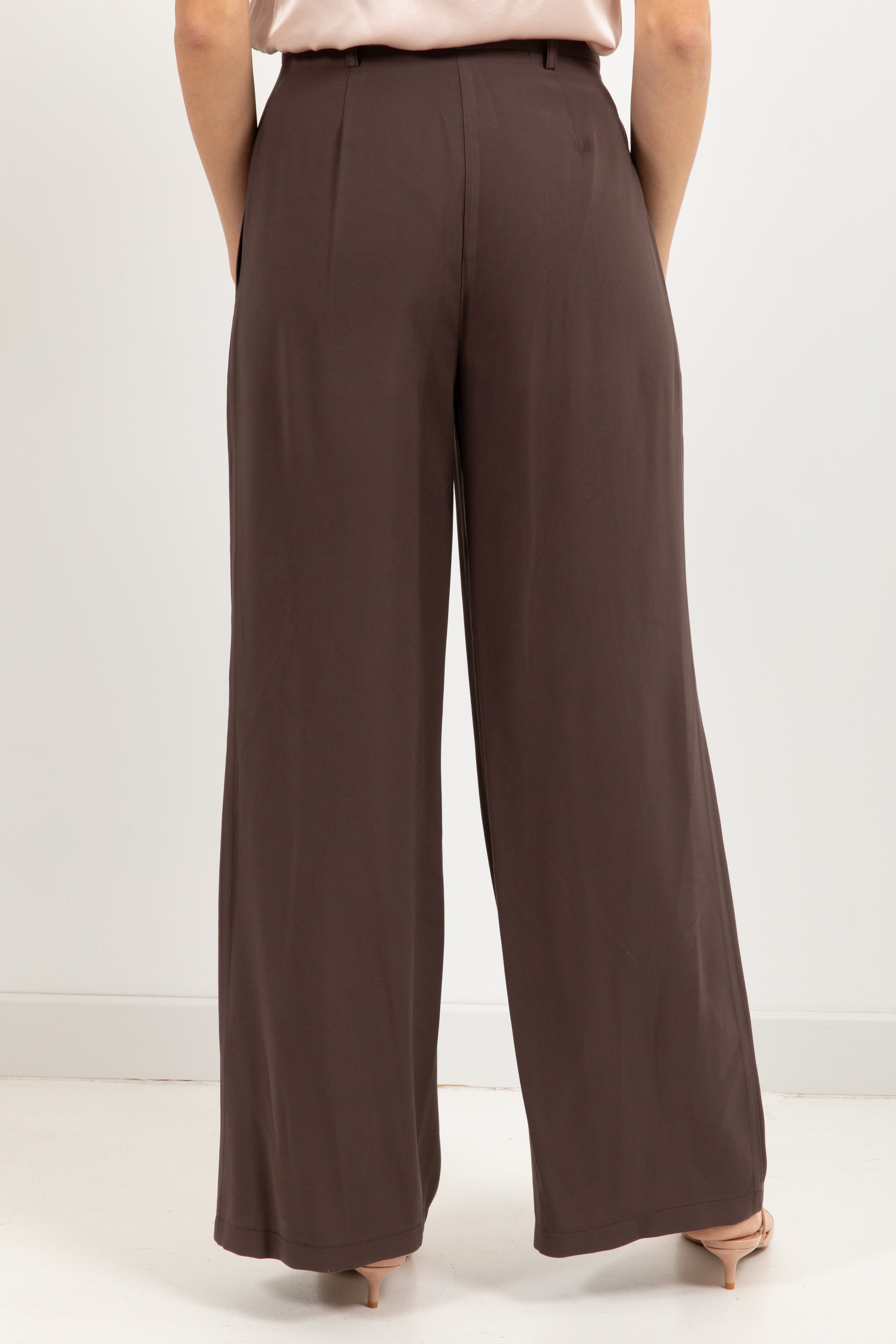 Pantalone con pinces e foulard bandana Tensione IN