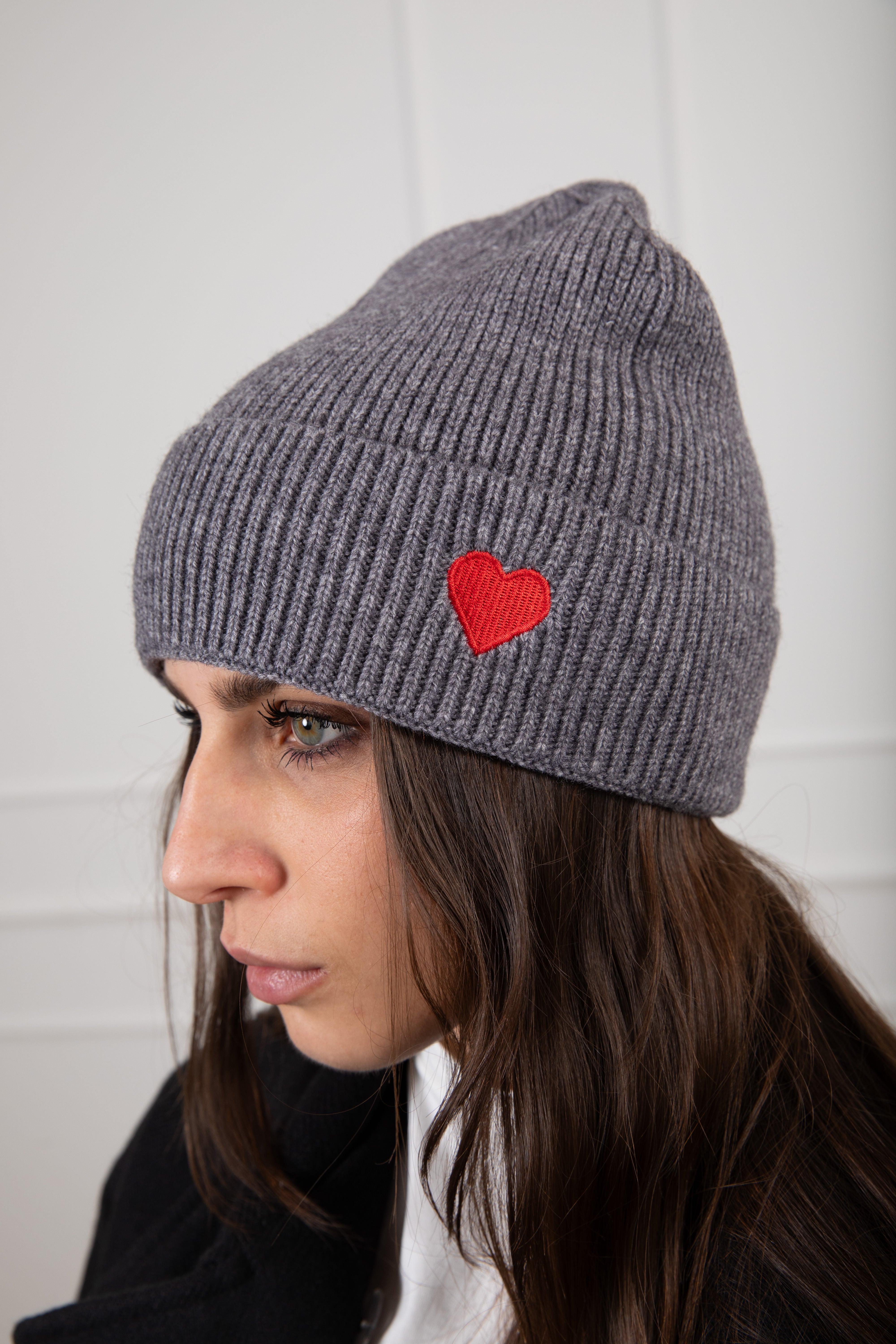 Cappello con ricamo cuore Susy Mix