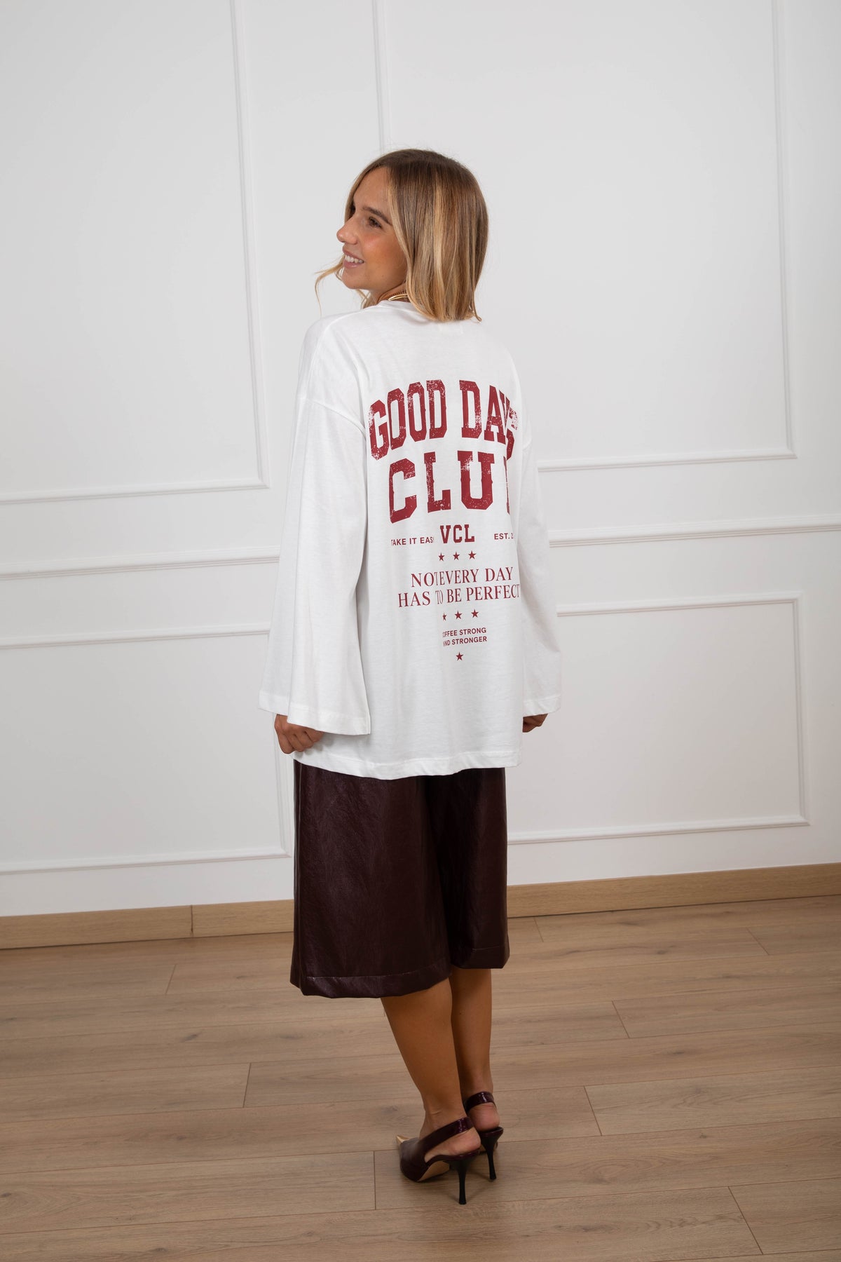 T-shirt manica lunga "Good days club" variante rosso ViCOLO