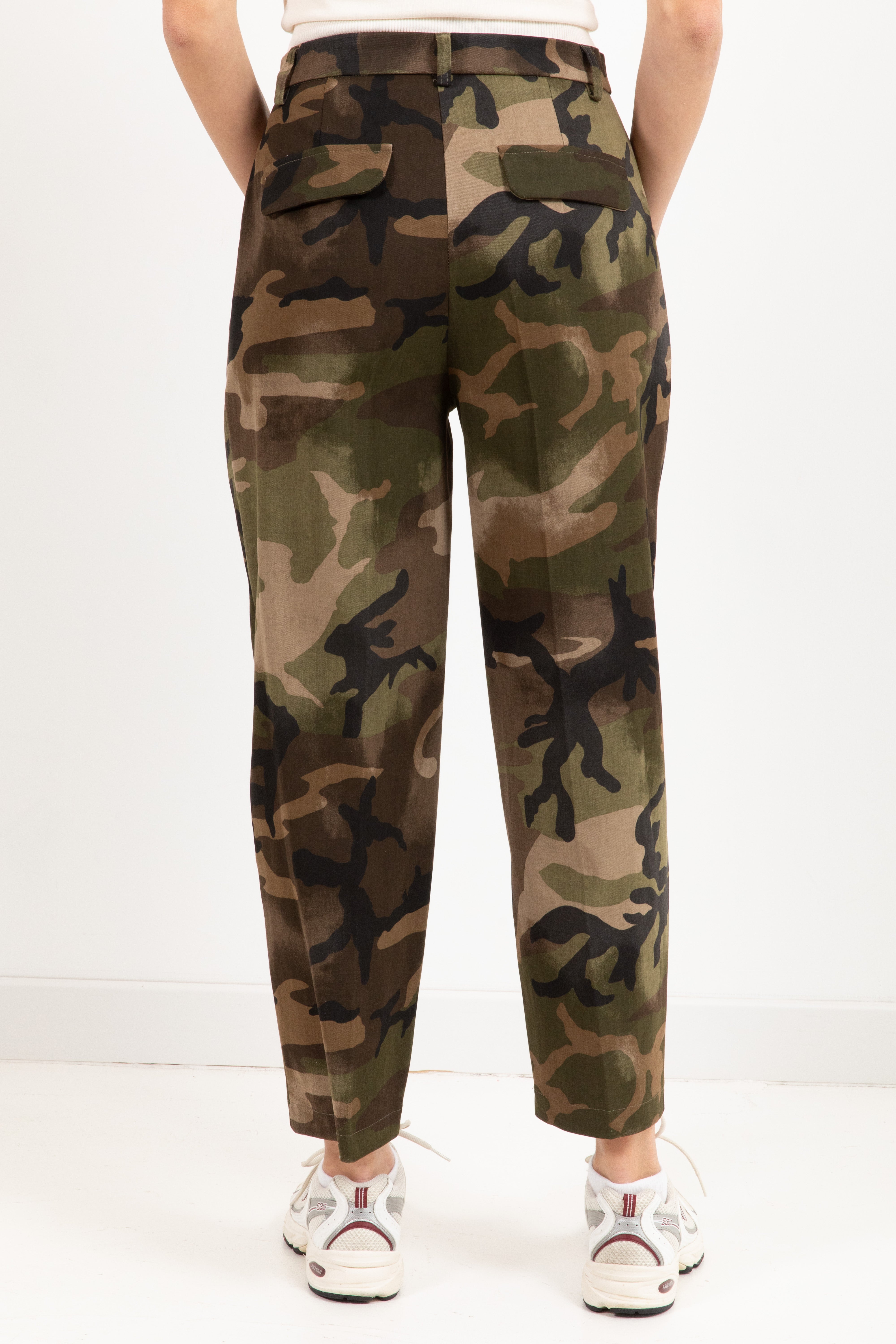 Pantalone camouflage in cotone con pinces Susy Mix