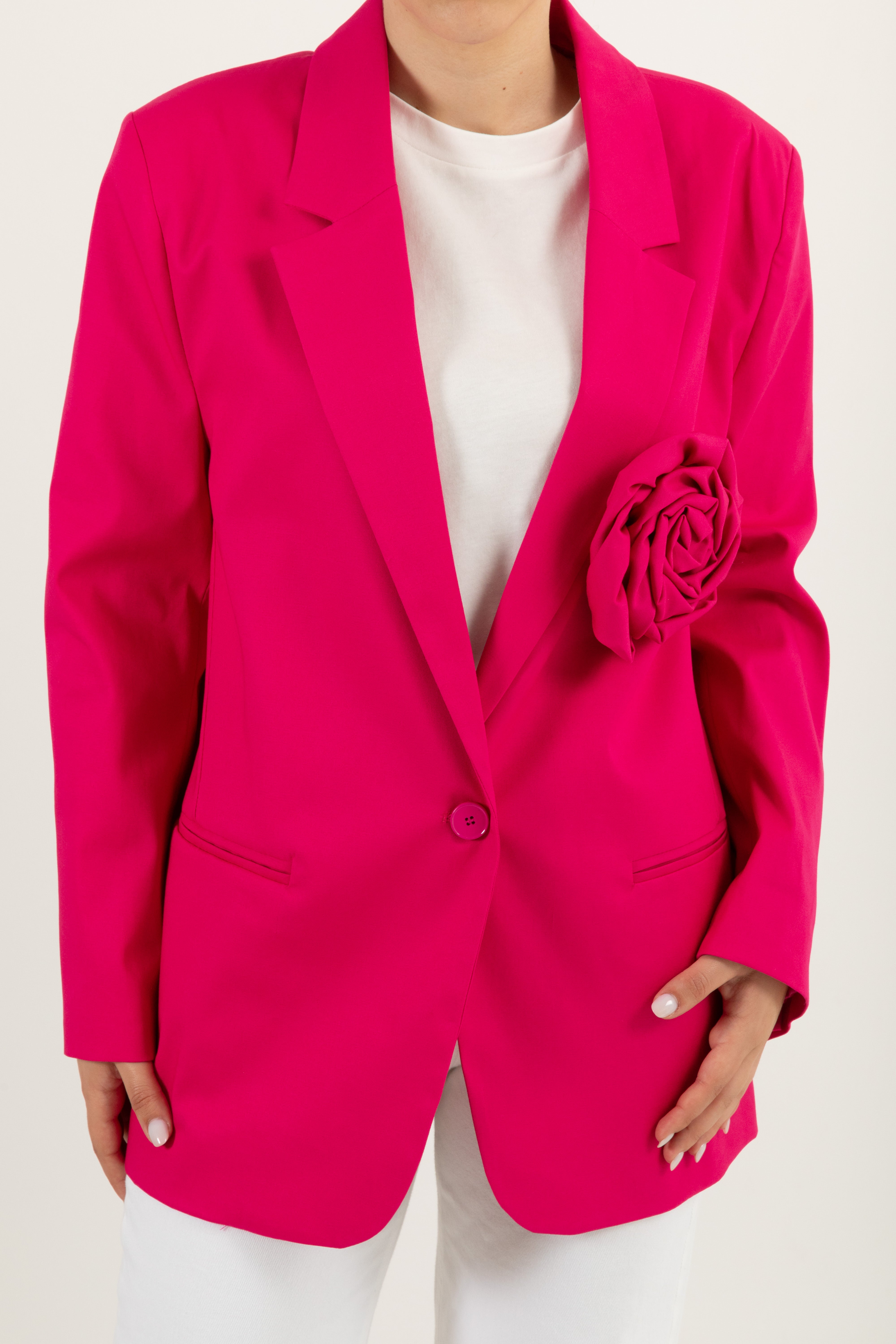 Blazer over-size in cotone con spilla ViCOLO