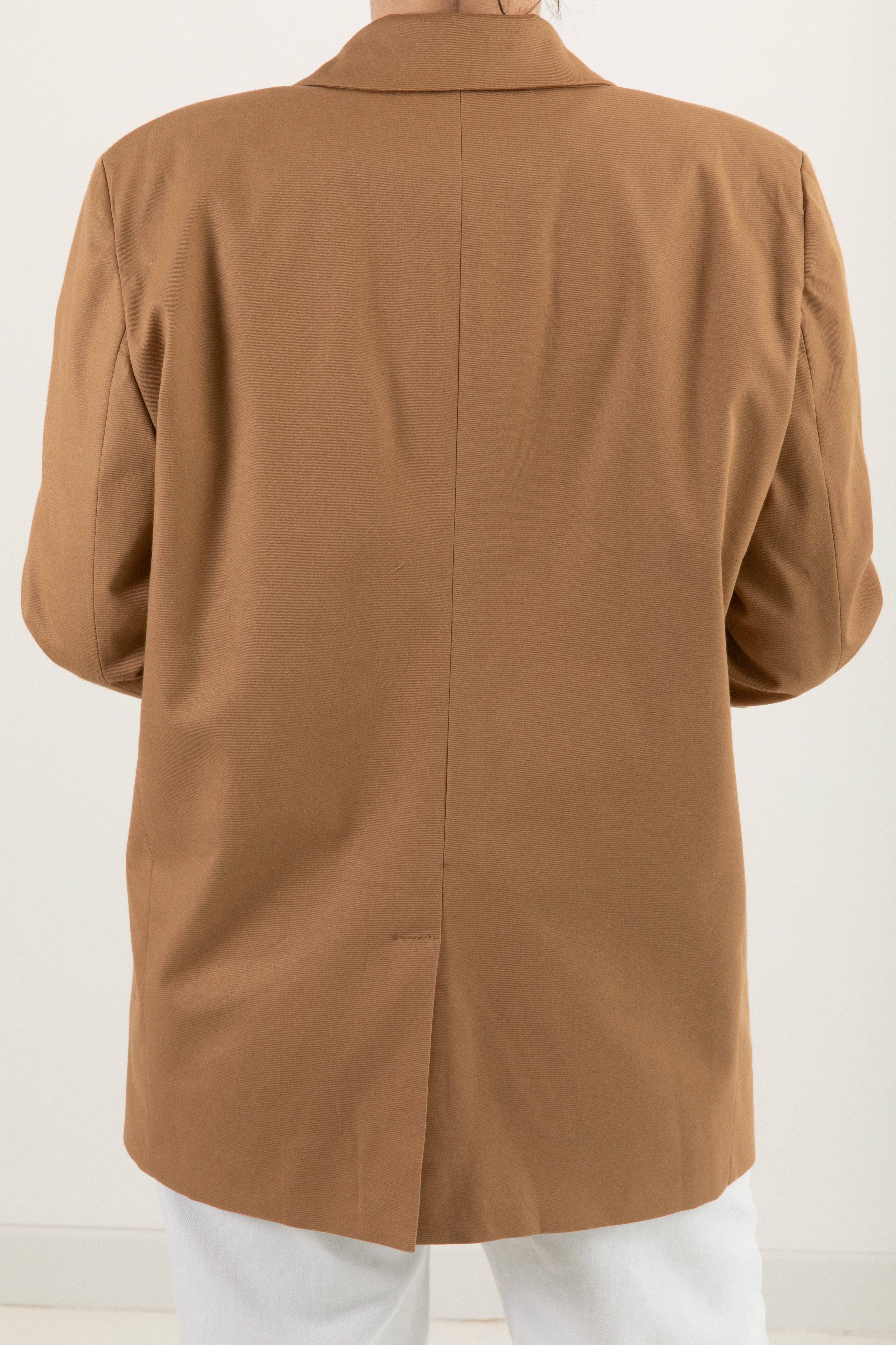 Blazer over-size in cotone con spilla ViCOLO