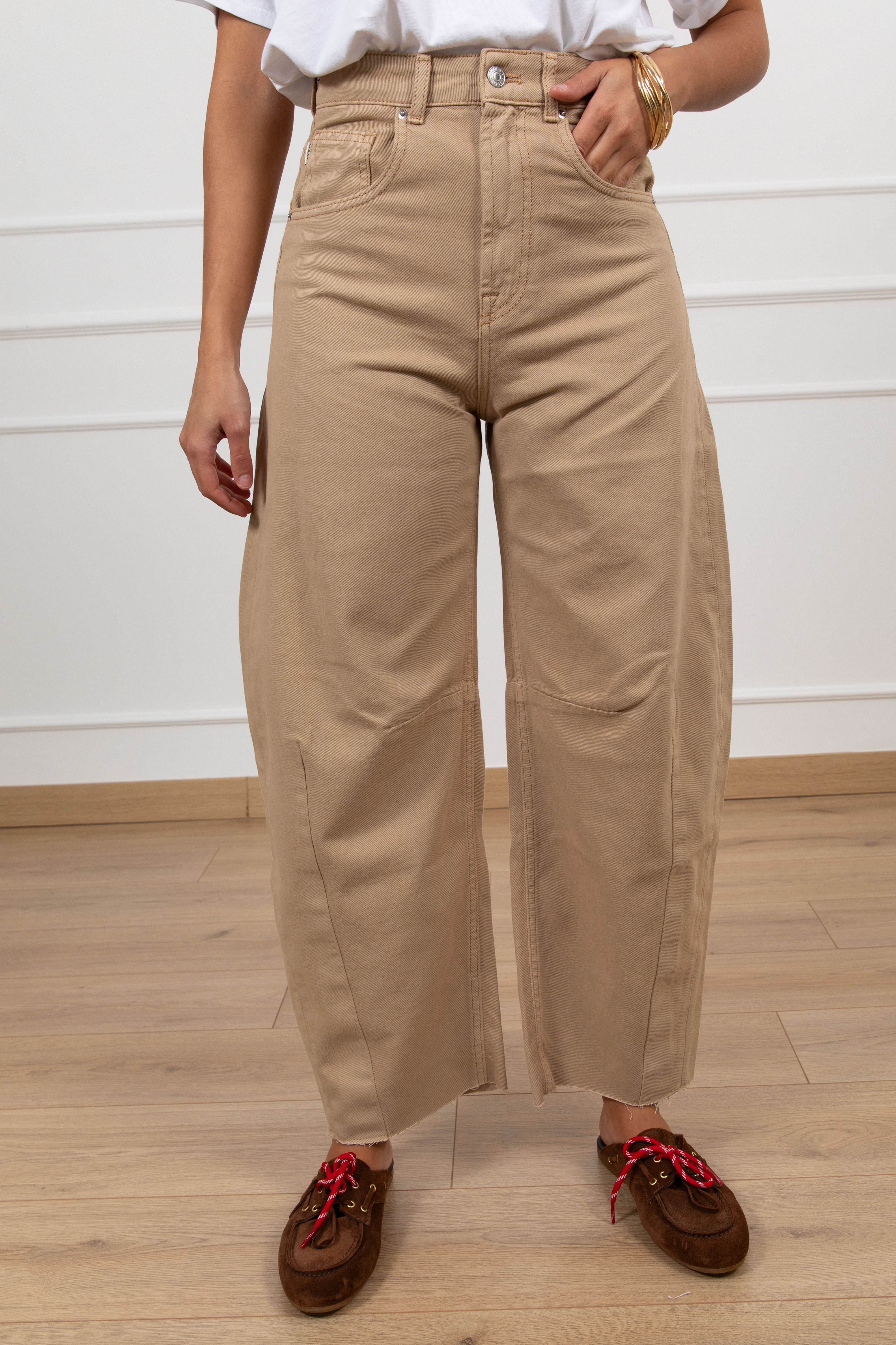 Jeans Delia color barrel-fit ViCOLO