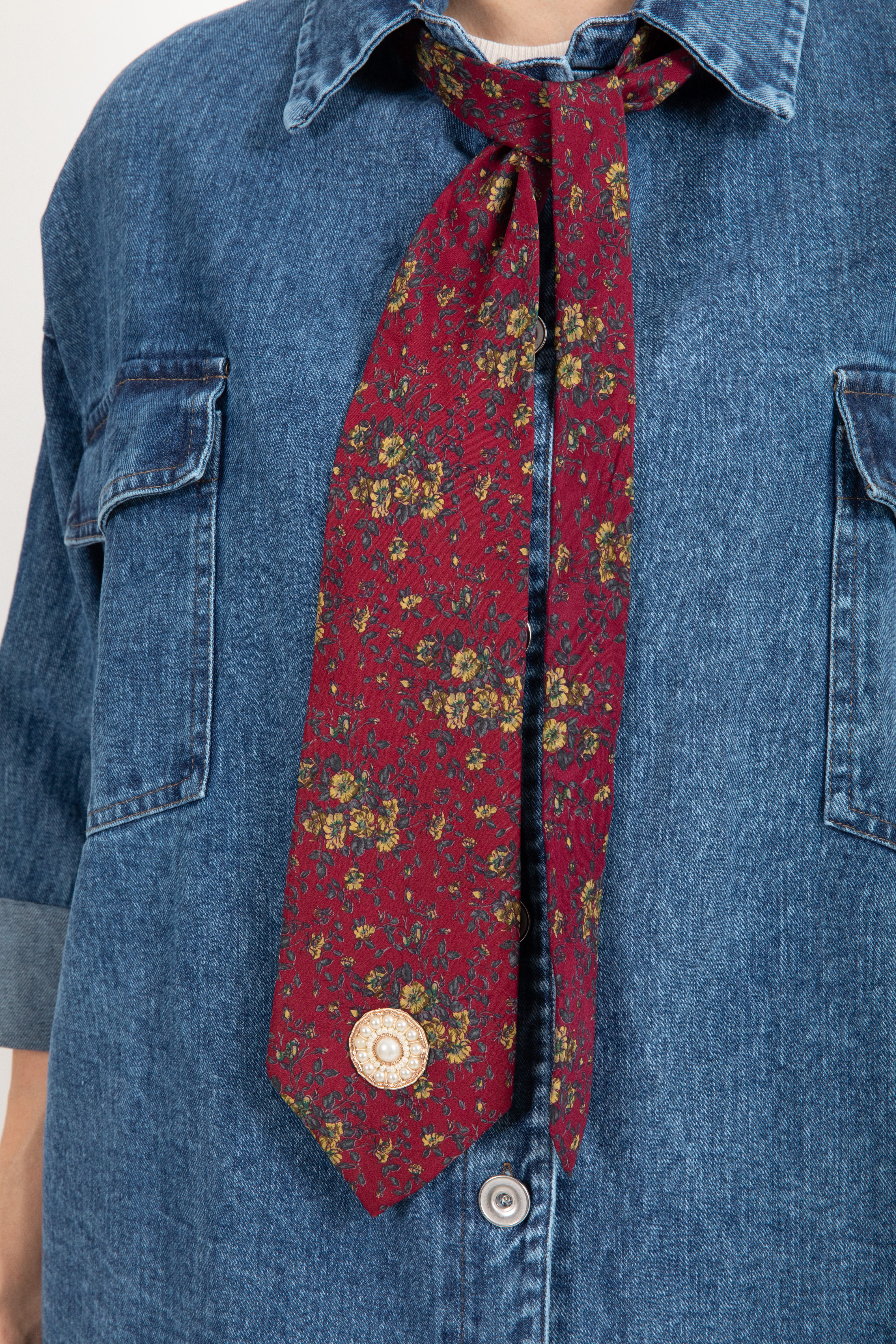 Giacca-camicia over-size in jeans con cravatta Dixie