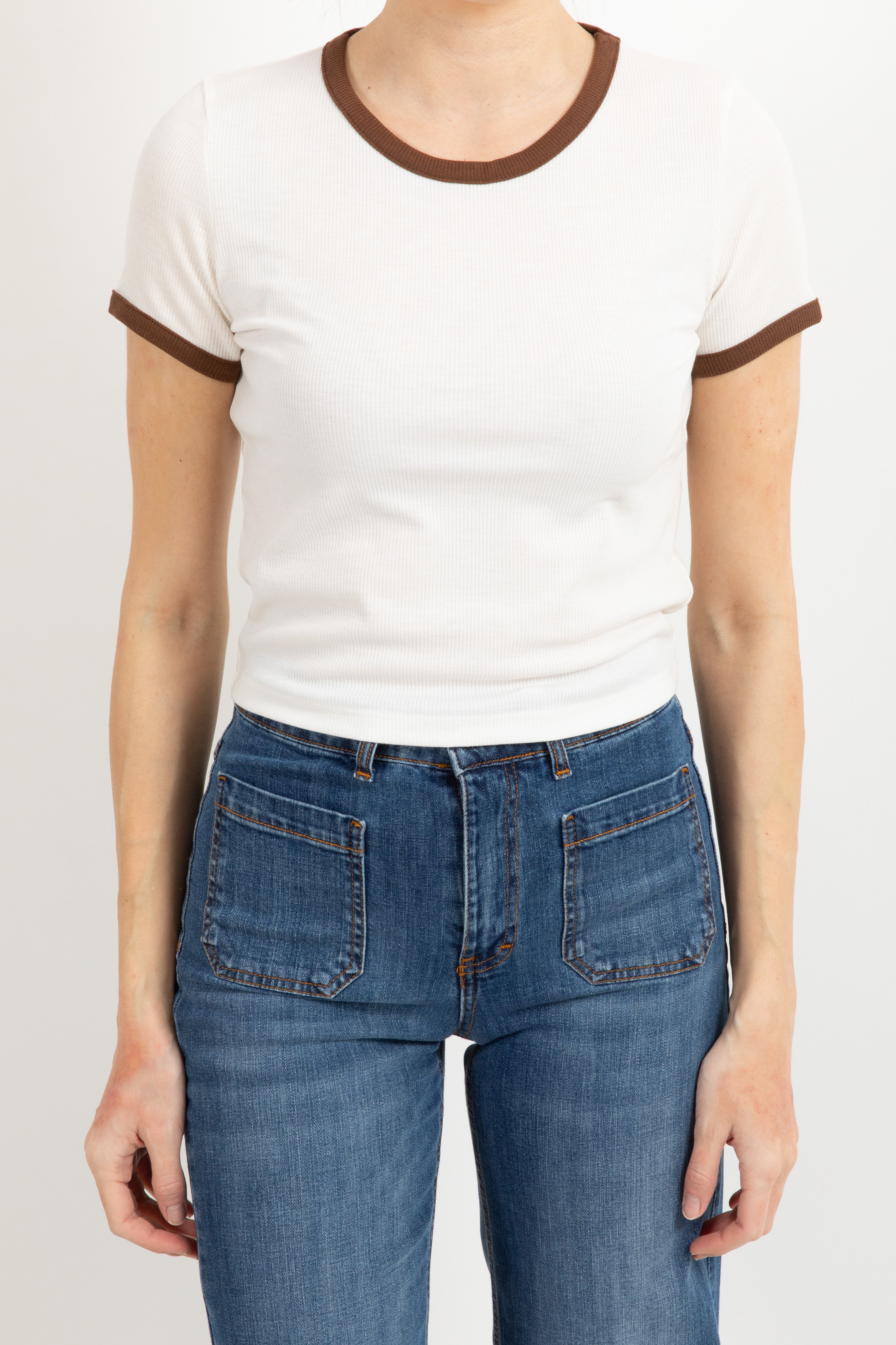 T-shirt a costine con collo a contrasto ViCOLO