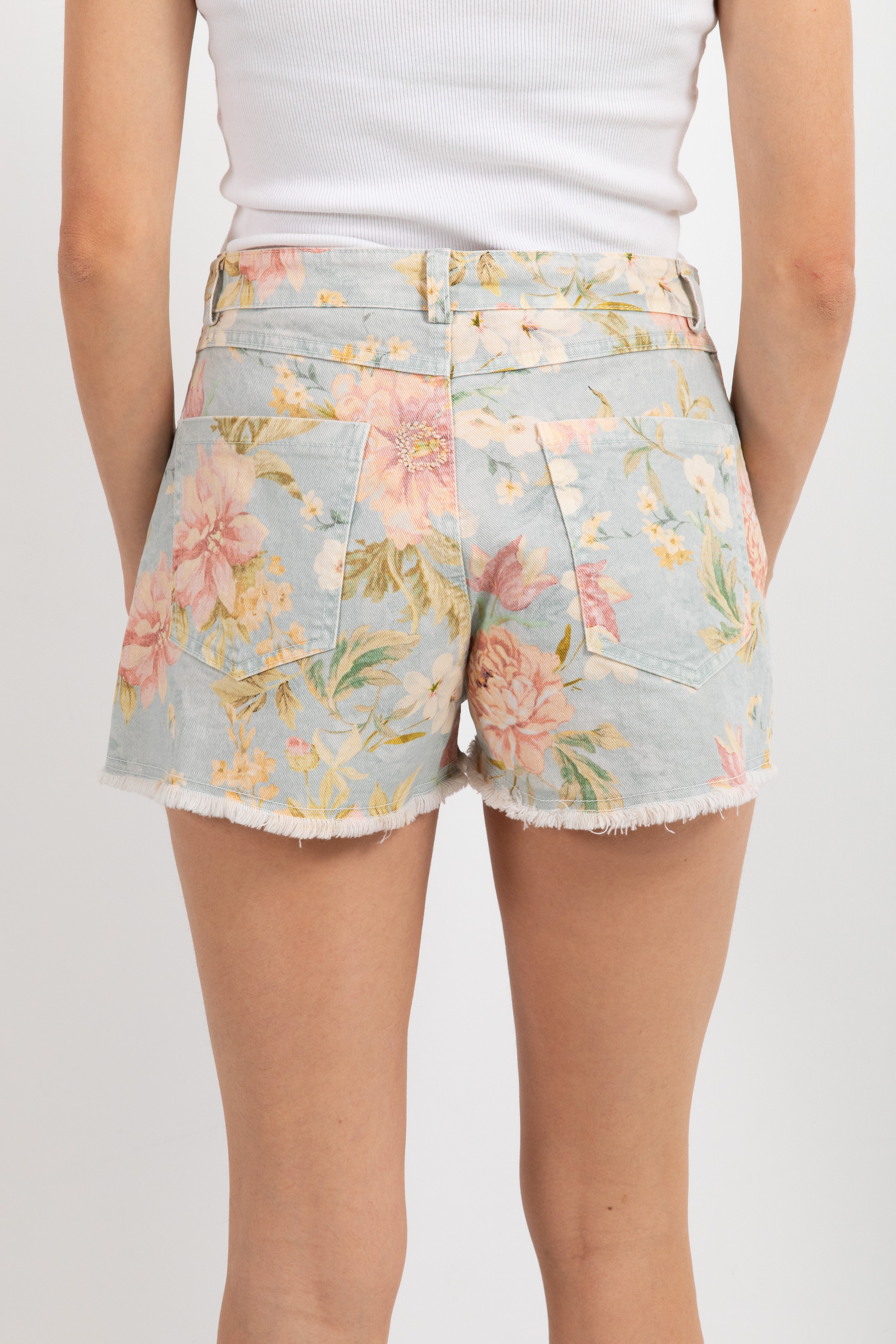 Shorts fantasia romance Tensione IN