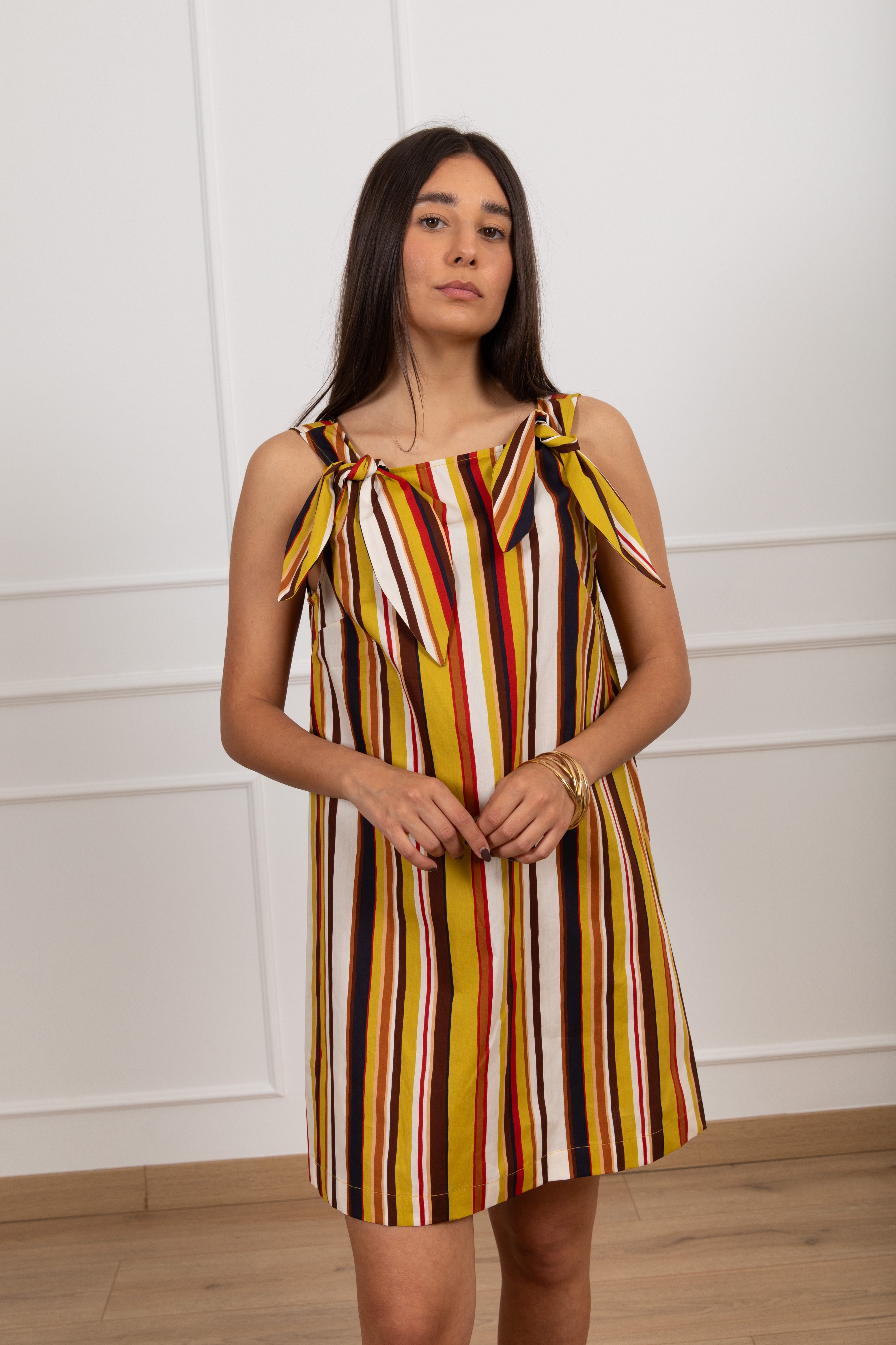 Abito in cotone a righe alternate multicolor con nodi ViCOLO
