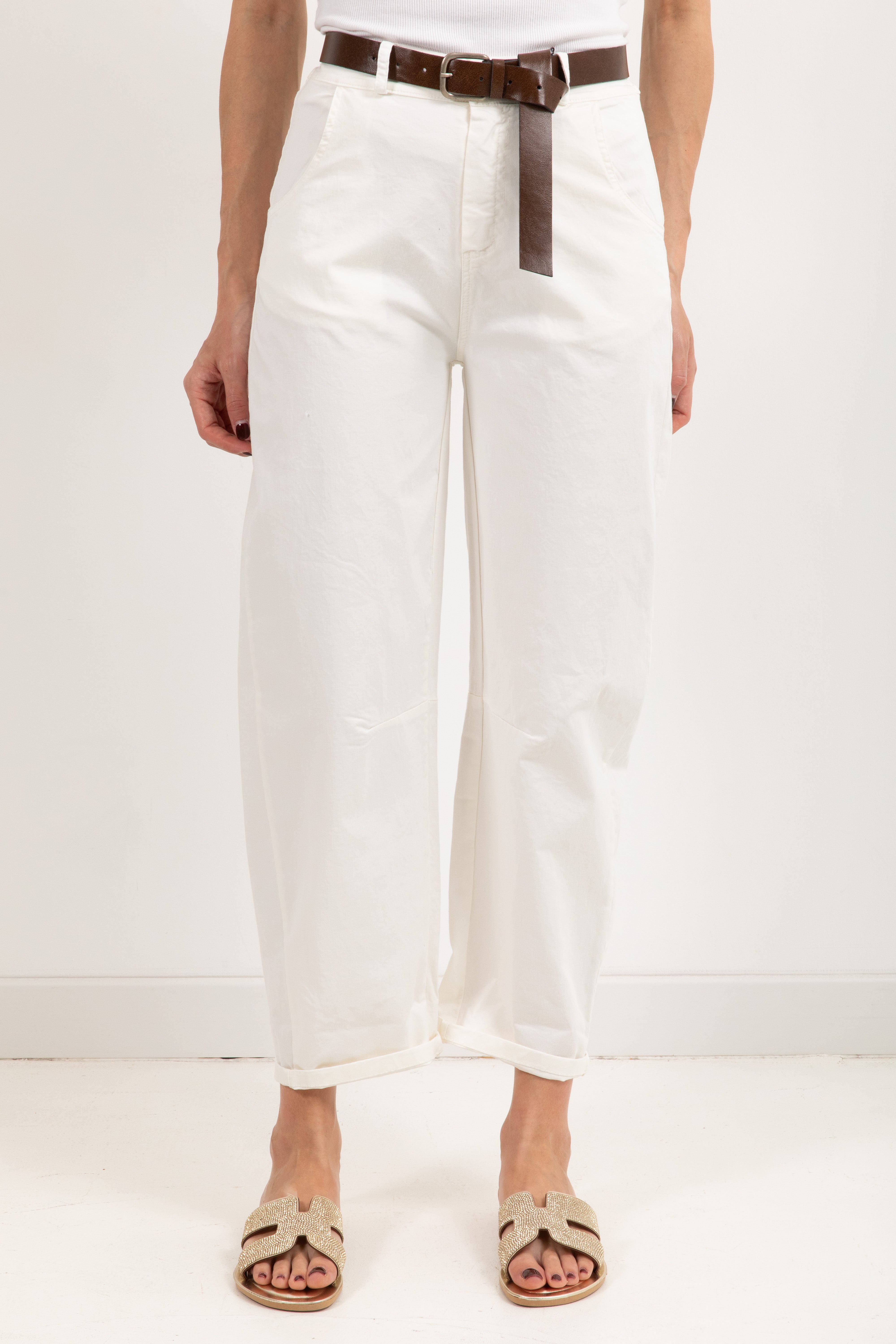 Pantalone carrot-fit in cotone con elastico sul retro Tensione IN