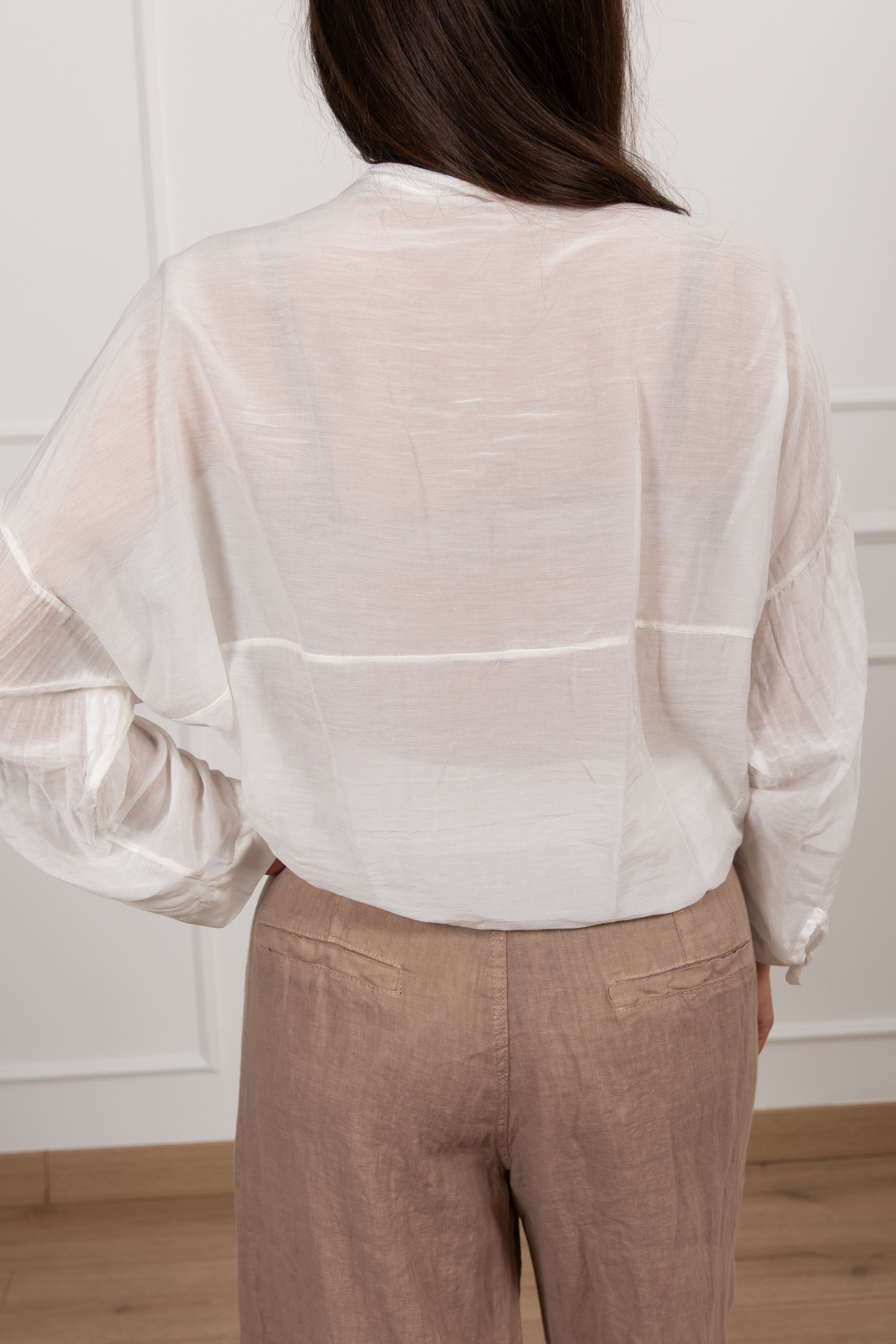 Camicia in mussola con ricamo Tensione IN