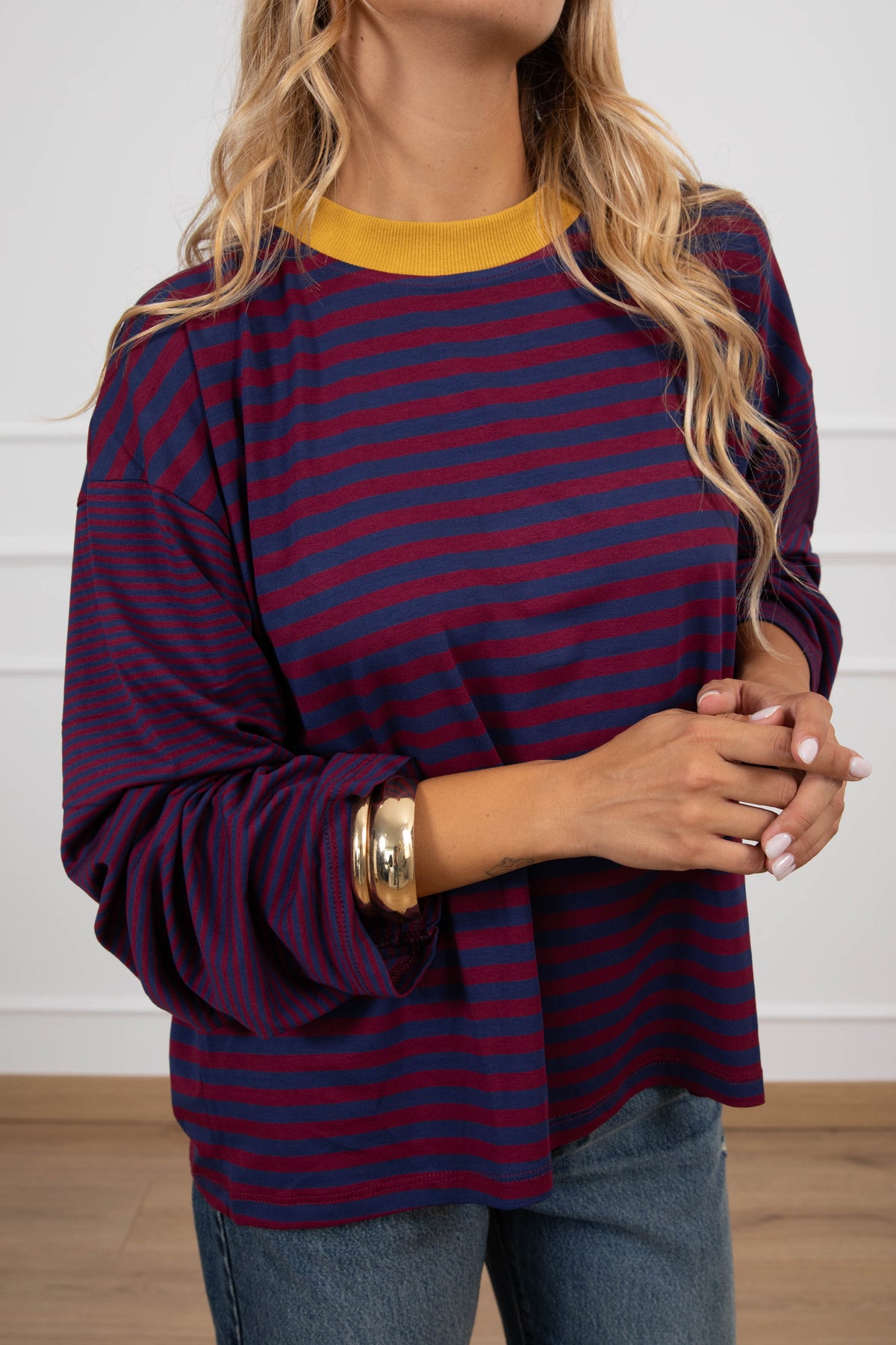 T-shirt manica svasata a righe con collo a contrasto Haveone
