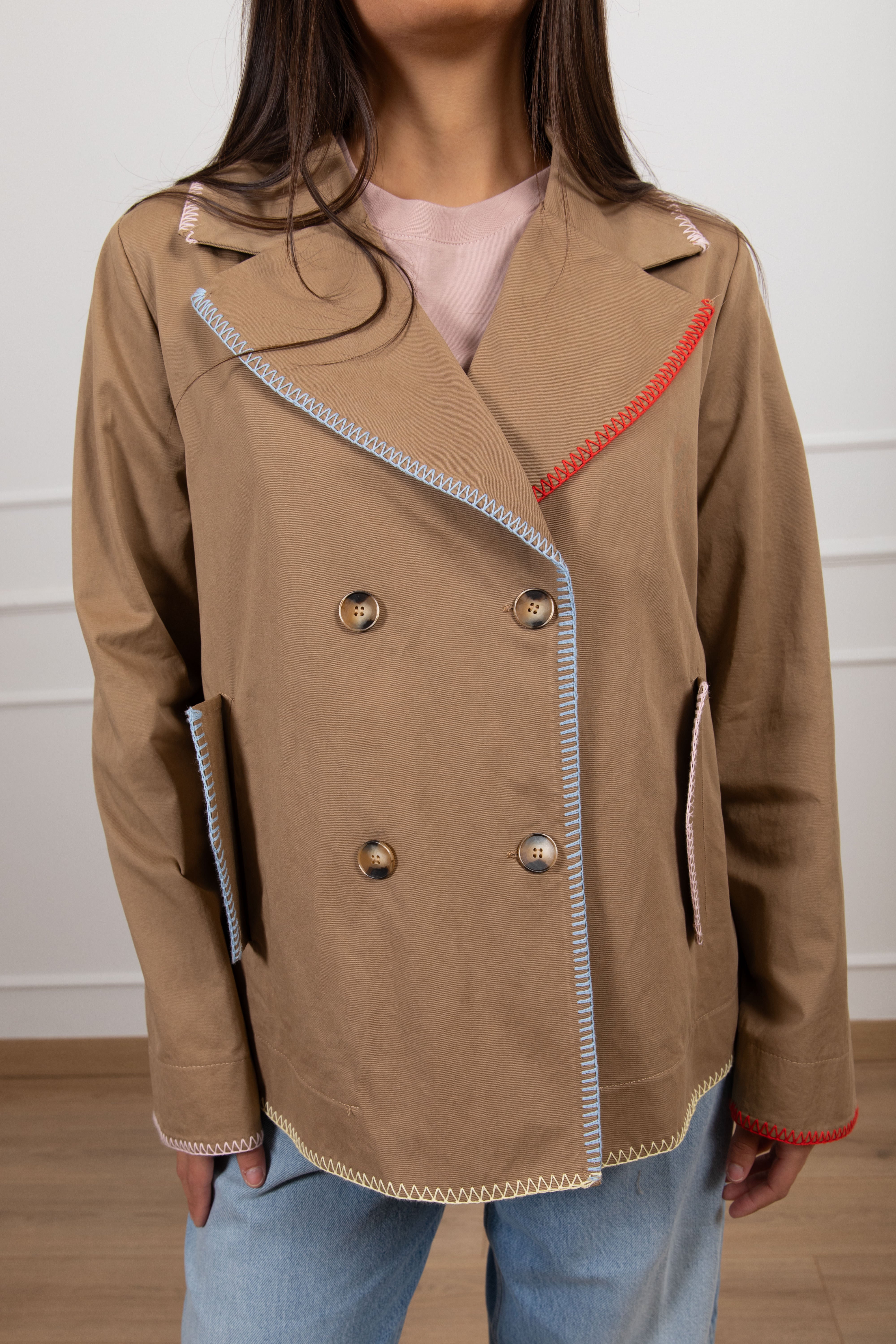 Trench con impunture multicolor ViCOLO