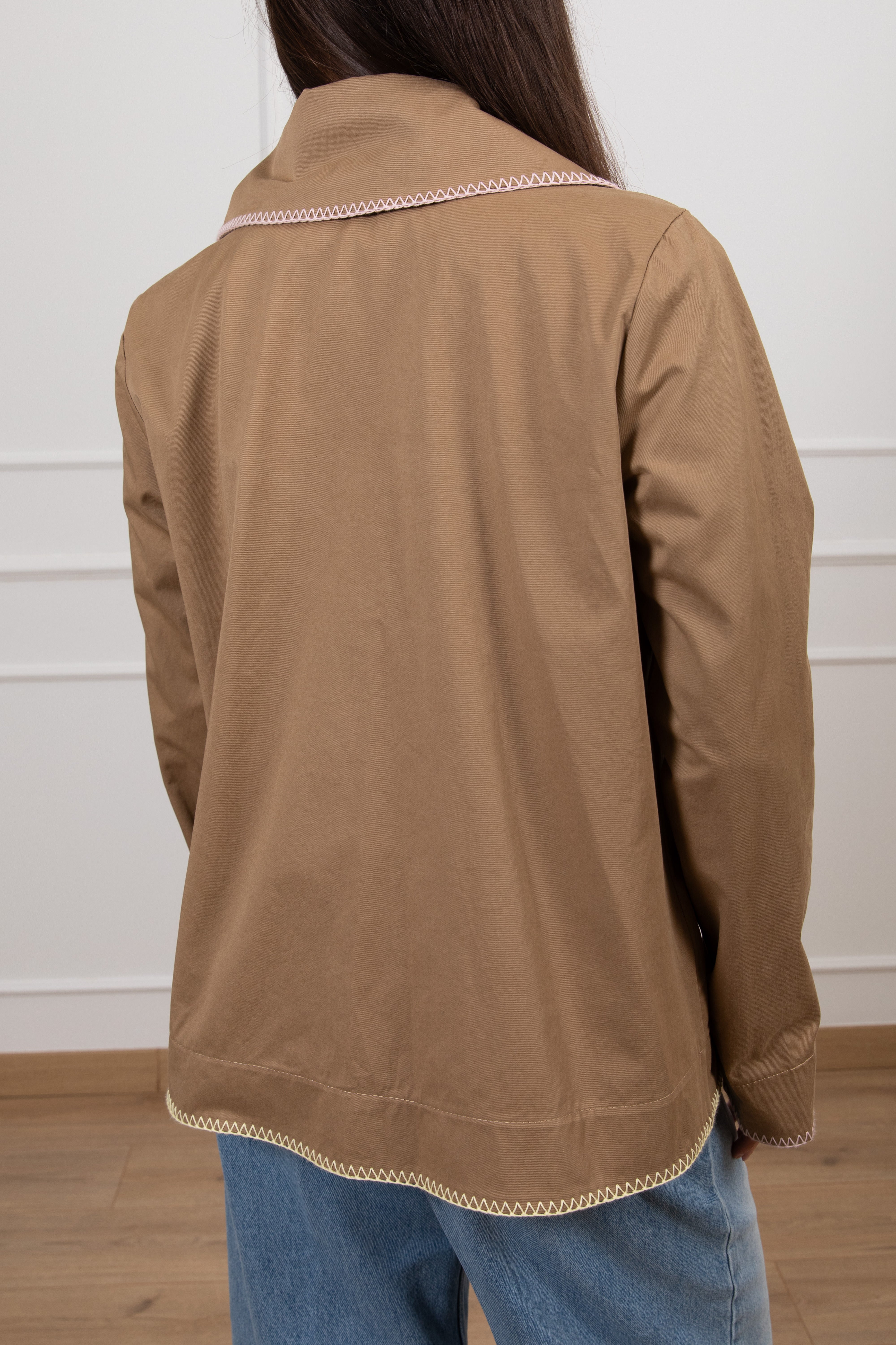 Trench con impunture multicolor ViCOLO