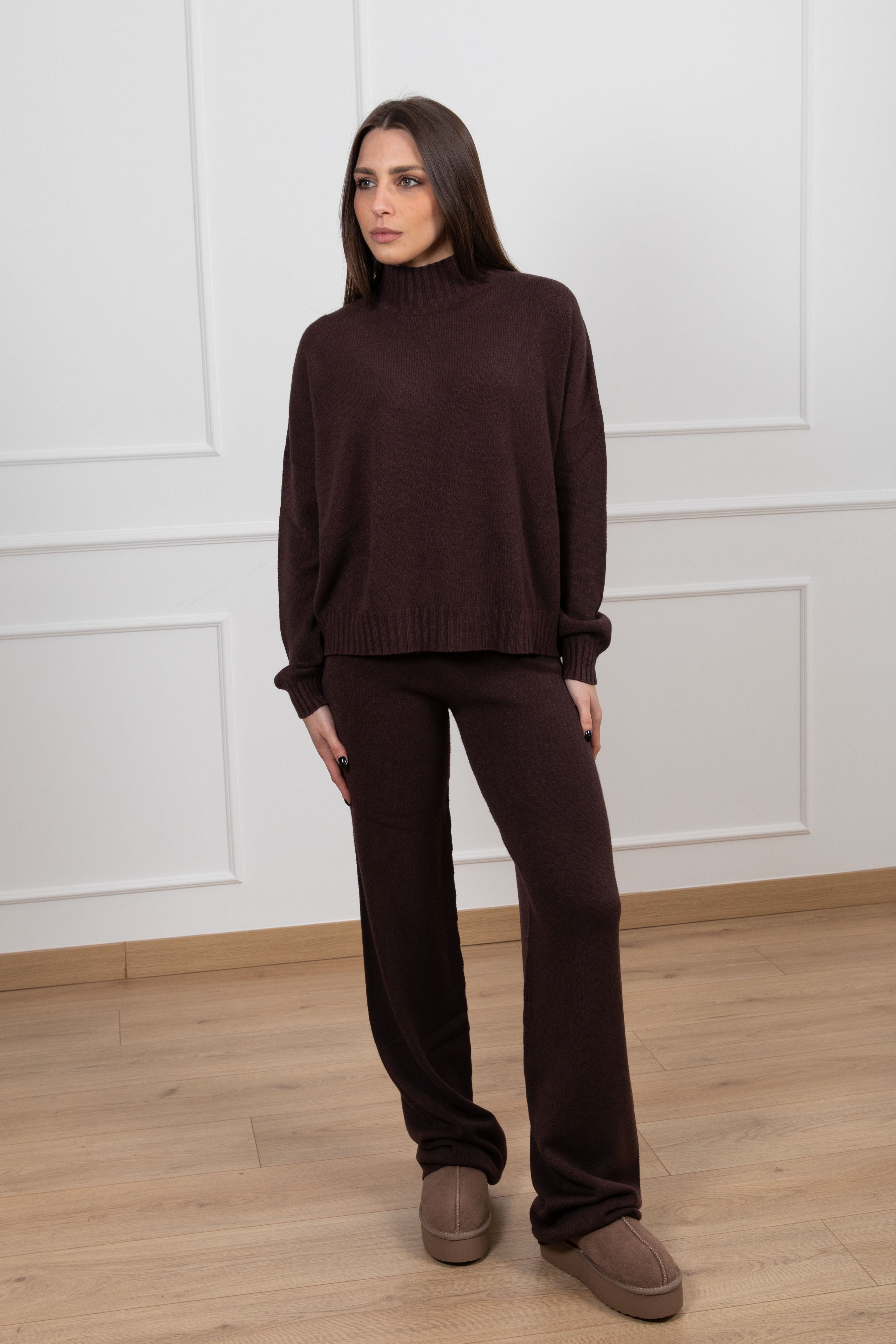 Coordinato in maglia pull mezzo-collo e pantalone gamba dritta Tensione IN