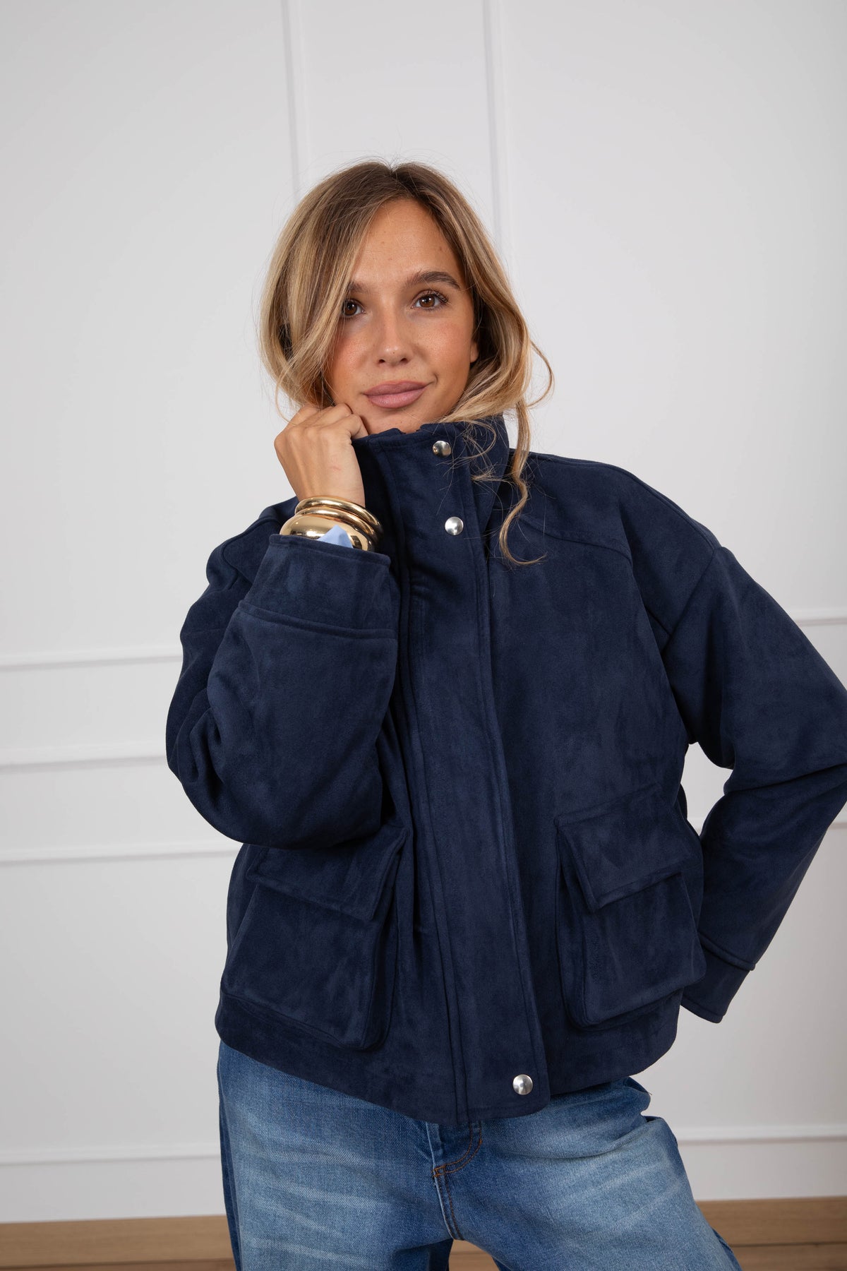 Giacca in eco-suede con tasche a patta variante blu Tensione IN