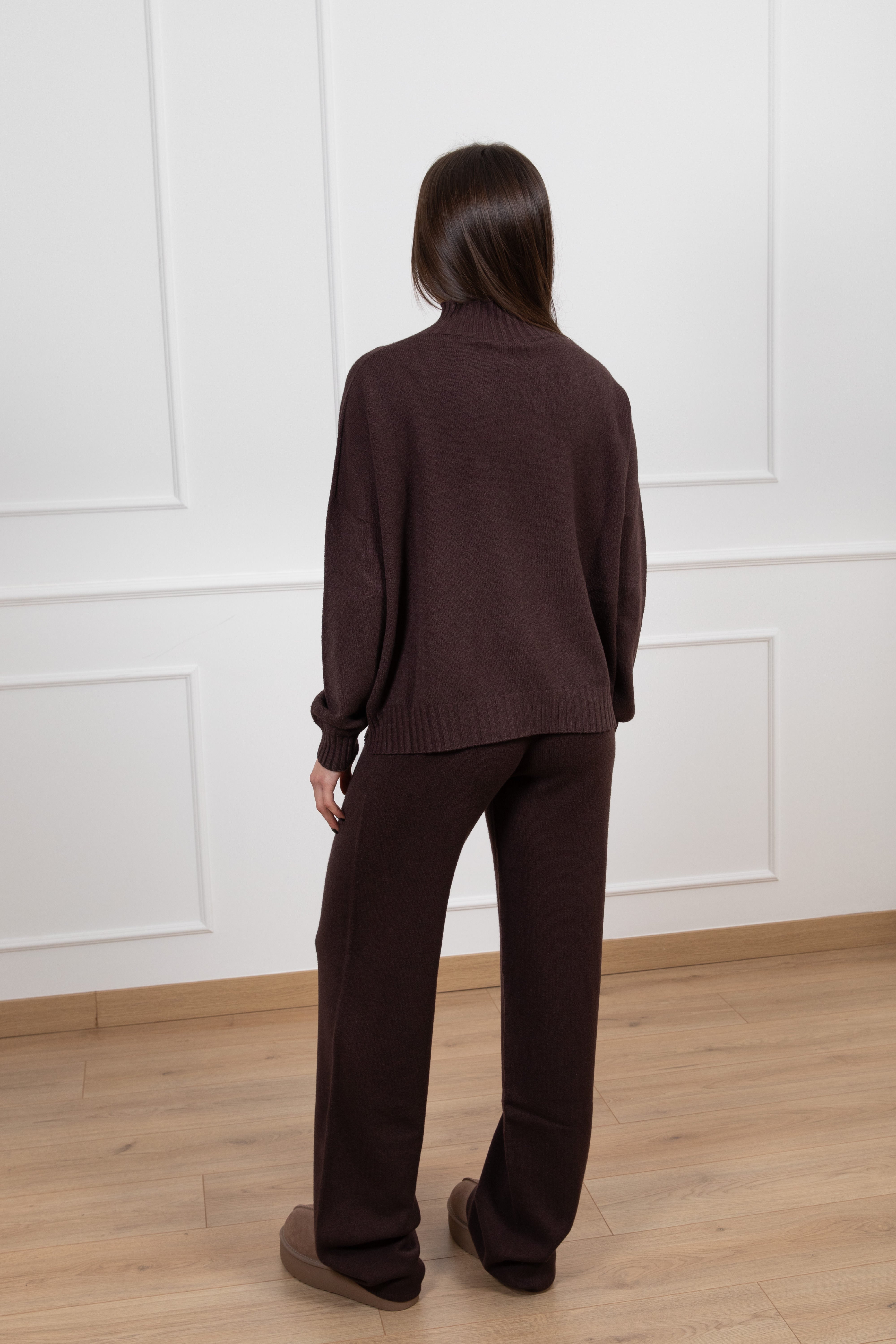 Coordinato in maglia pull mezzo-collo e pantalone gamba dritta Tensione IN