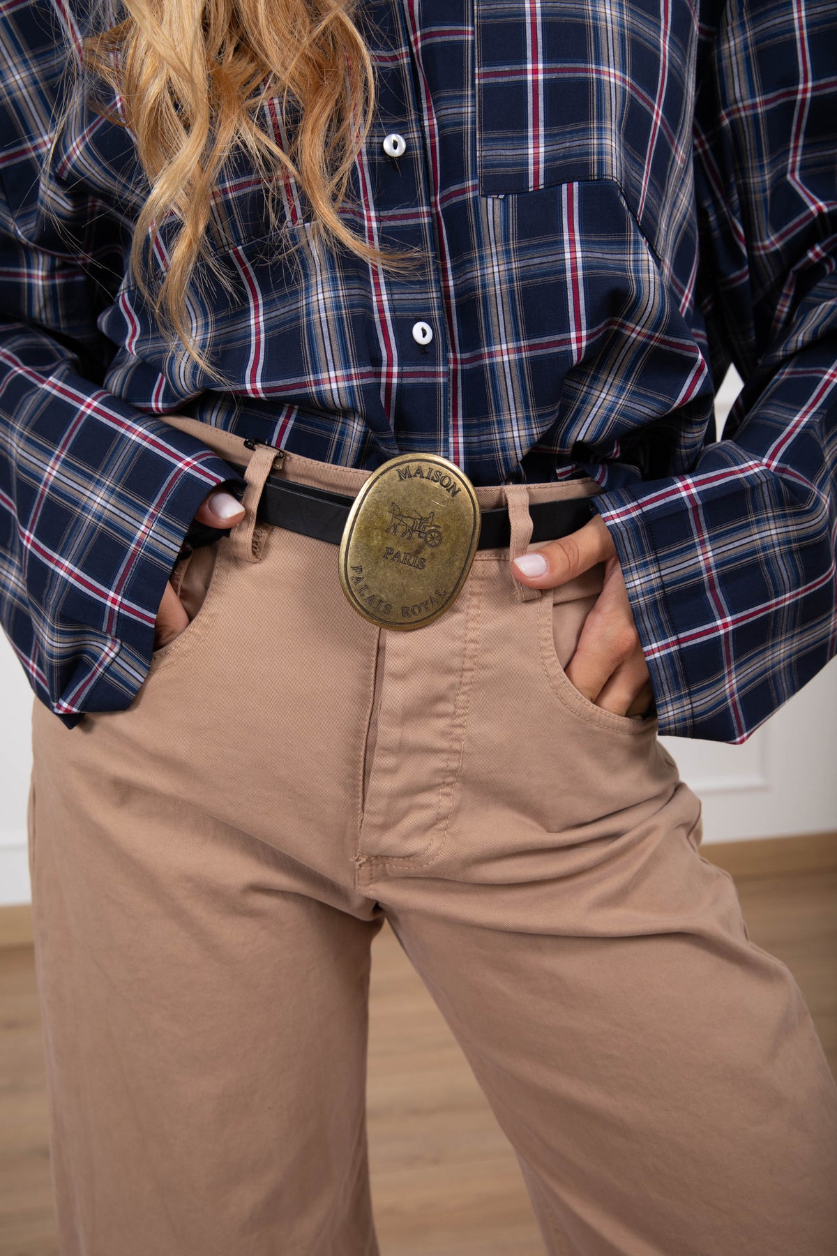 Pantalone 5 tasche con cintura placca variante cammello Tensione IN