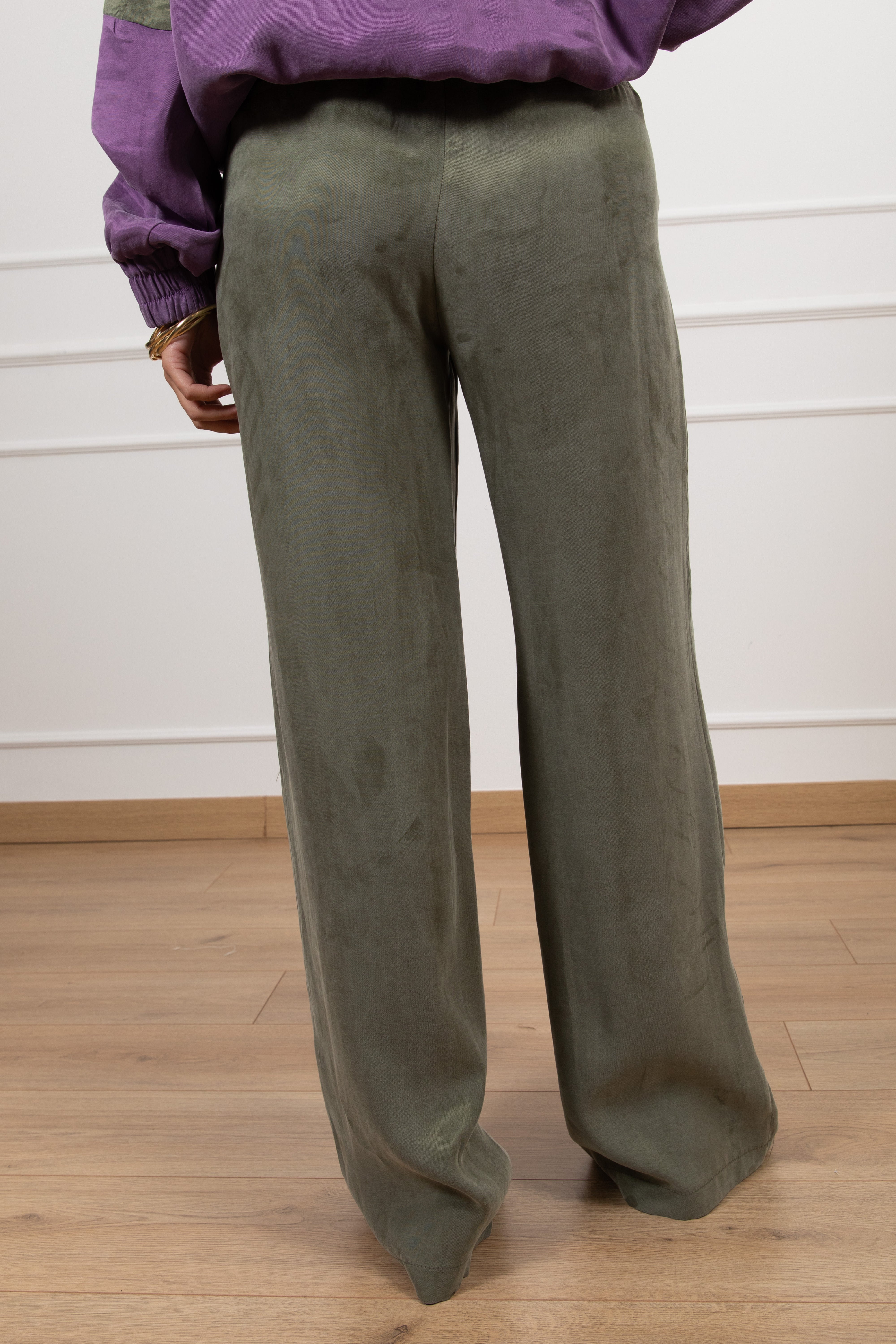 Pantalone gamba dritta in cupro Tensione IN