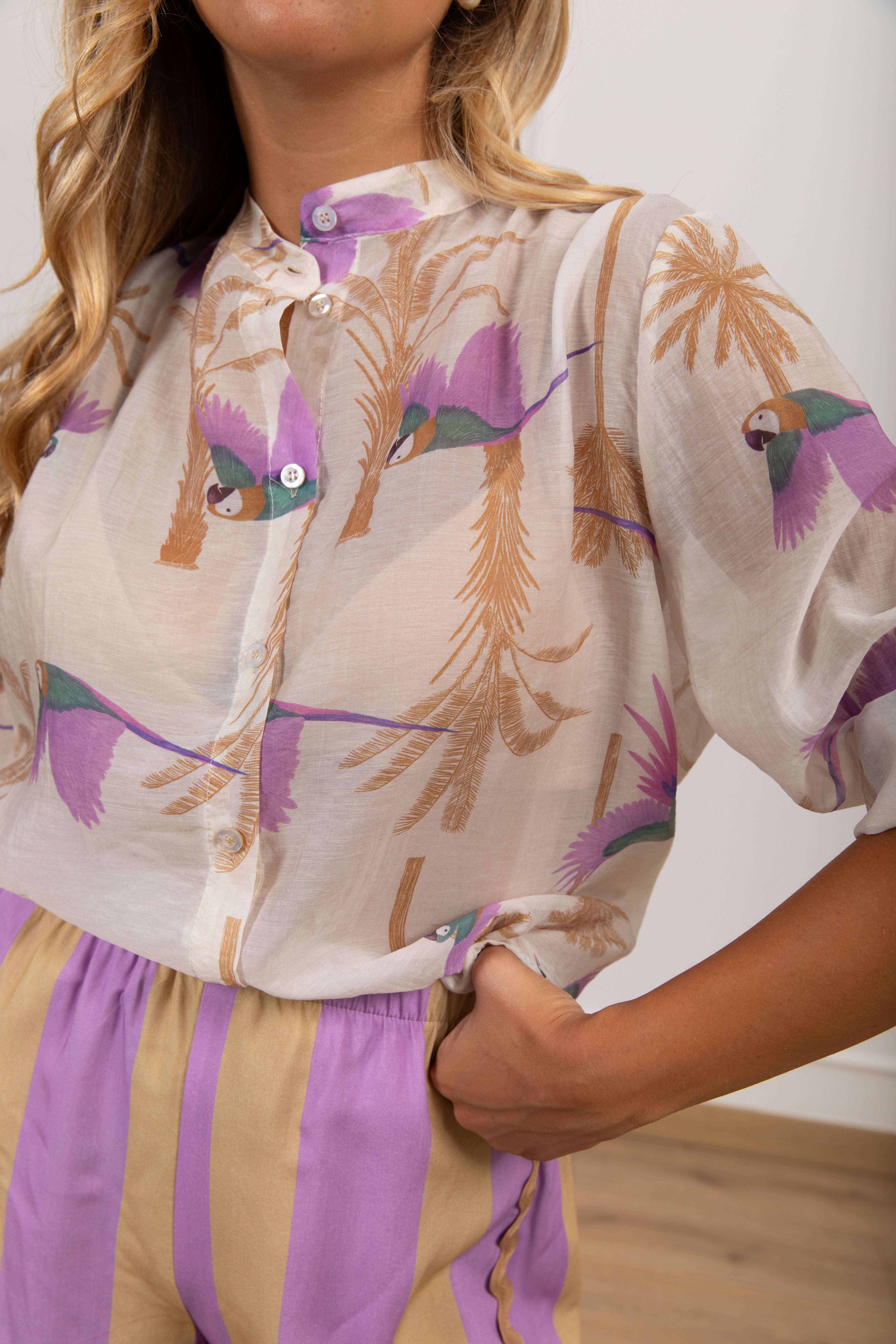 PRE ORDER 6/07 Camicia fantasia pappagallo Haveone