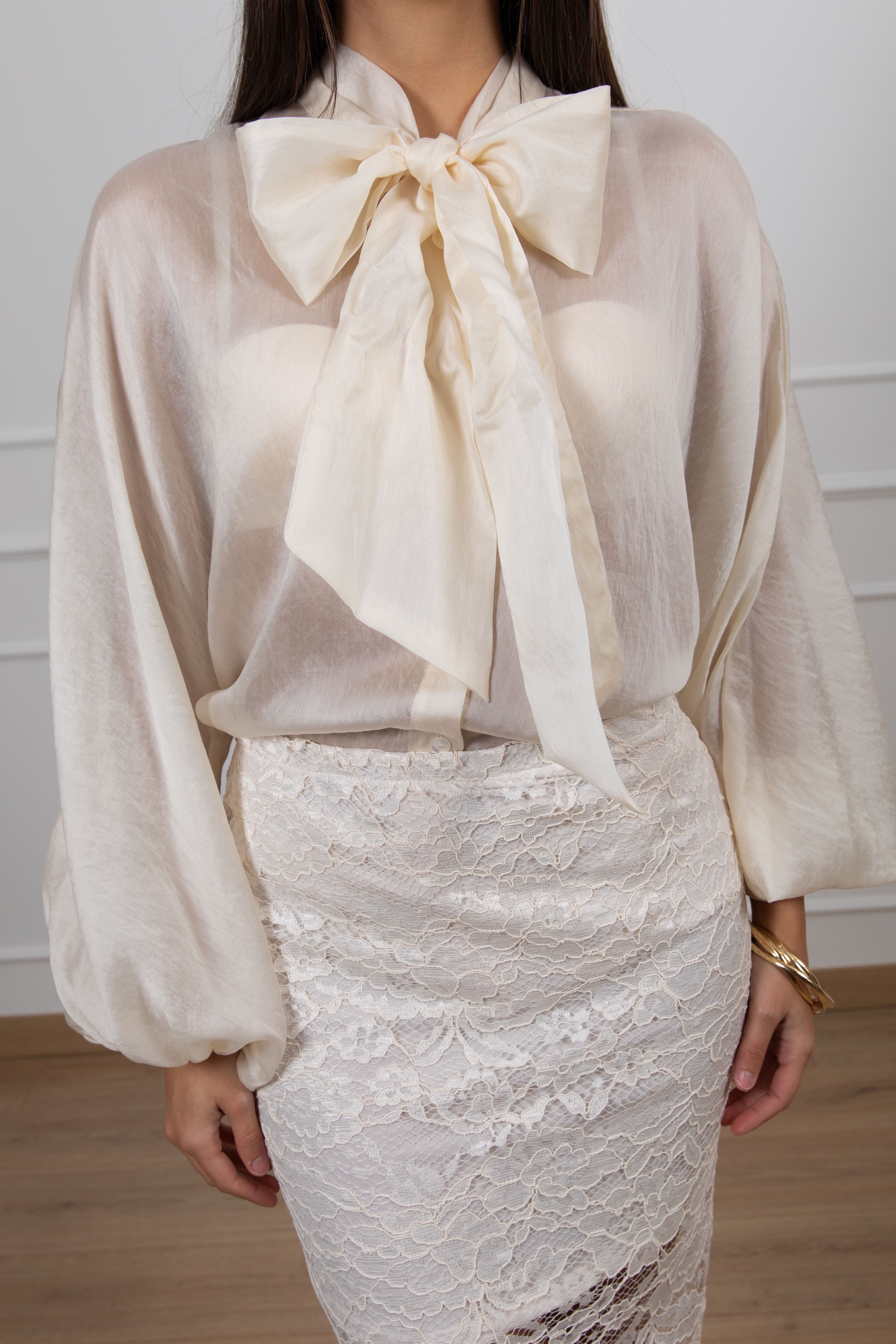 Camicia in lyocell con fiocco Tensione IN
