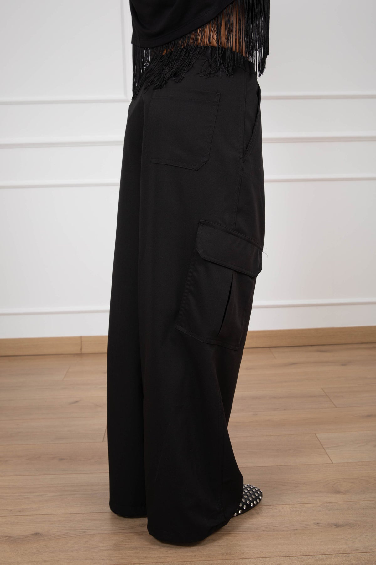 Pantalone cargo con elastico variante nero ViCOLO