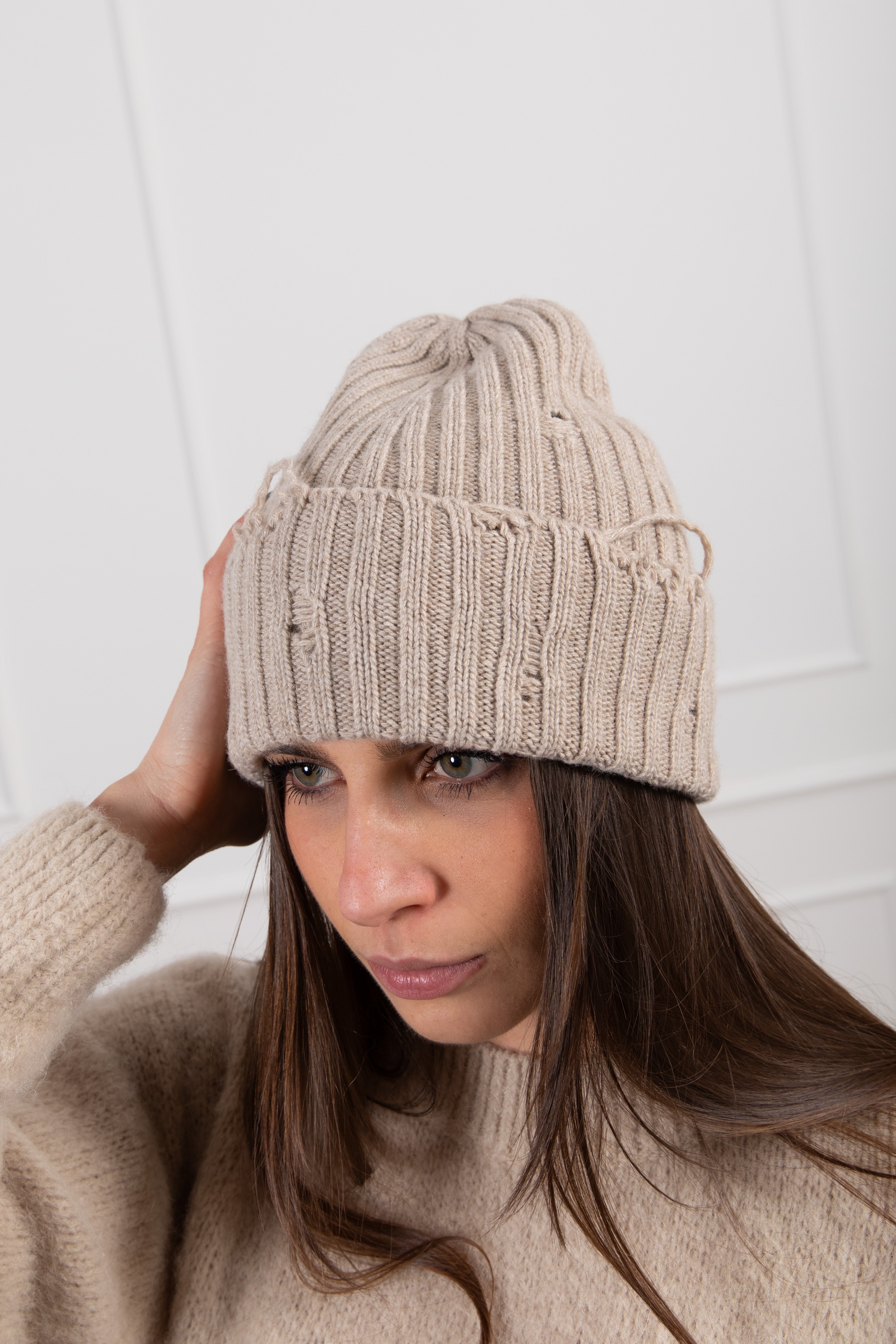 Cappello a coste con rotture ViCOLO