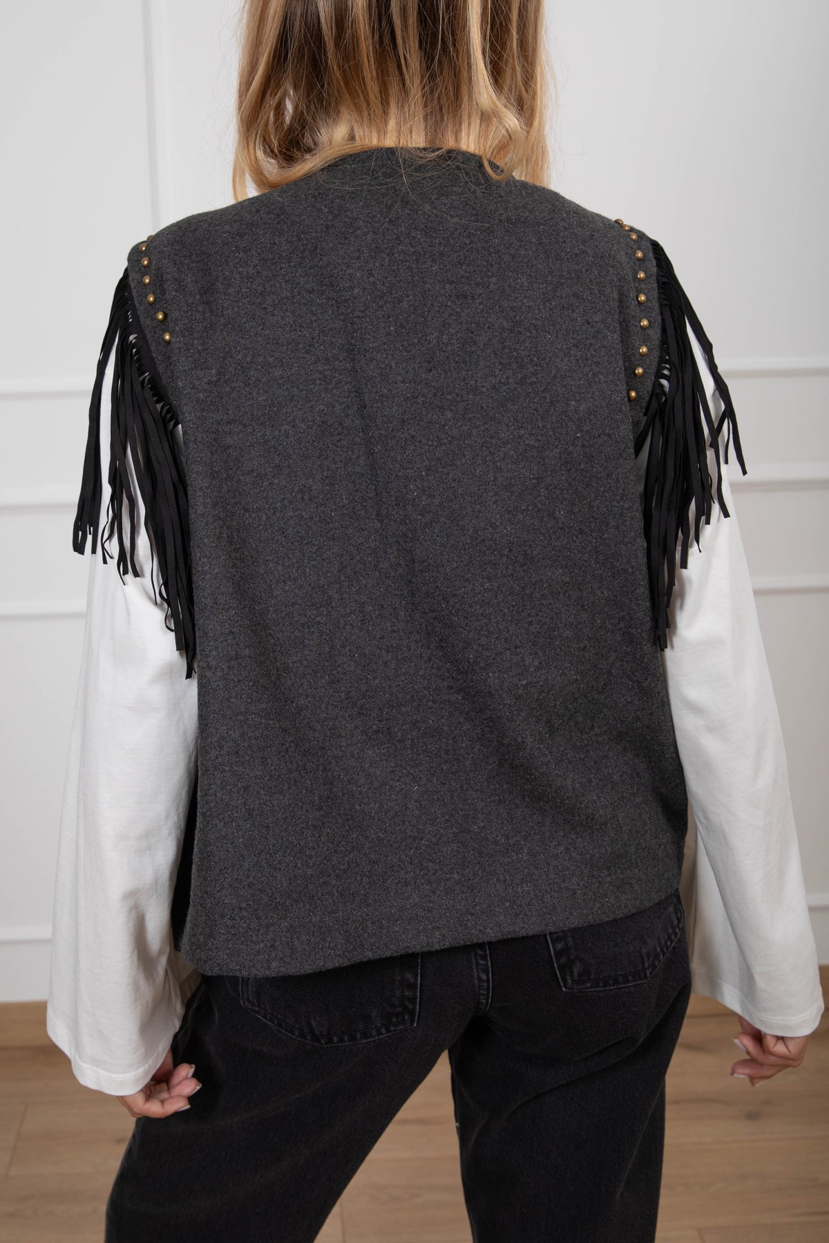 Gilet misto lana con borchie e frange variante antracite ViCOLO