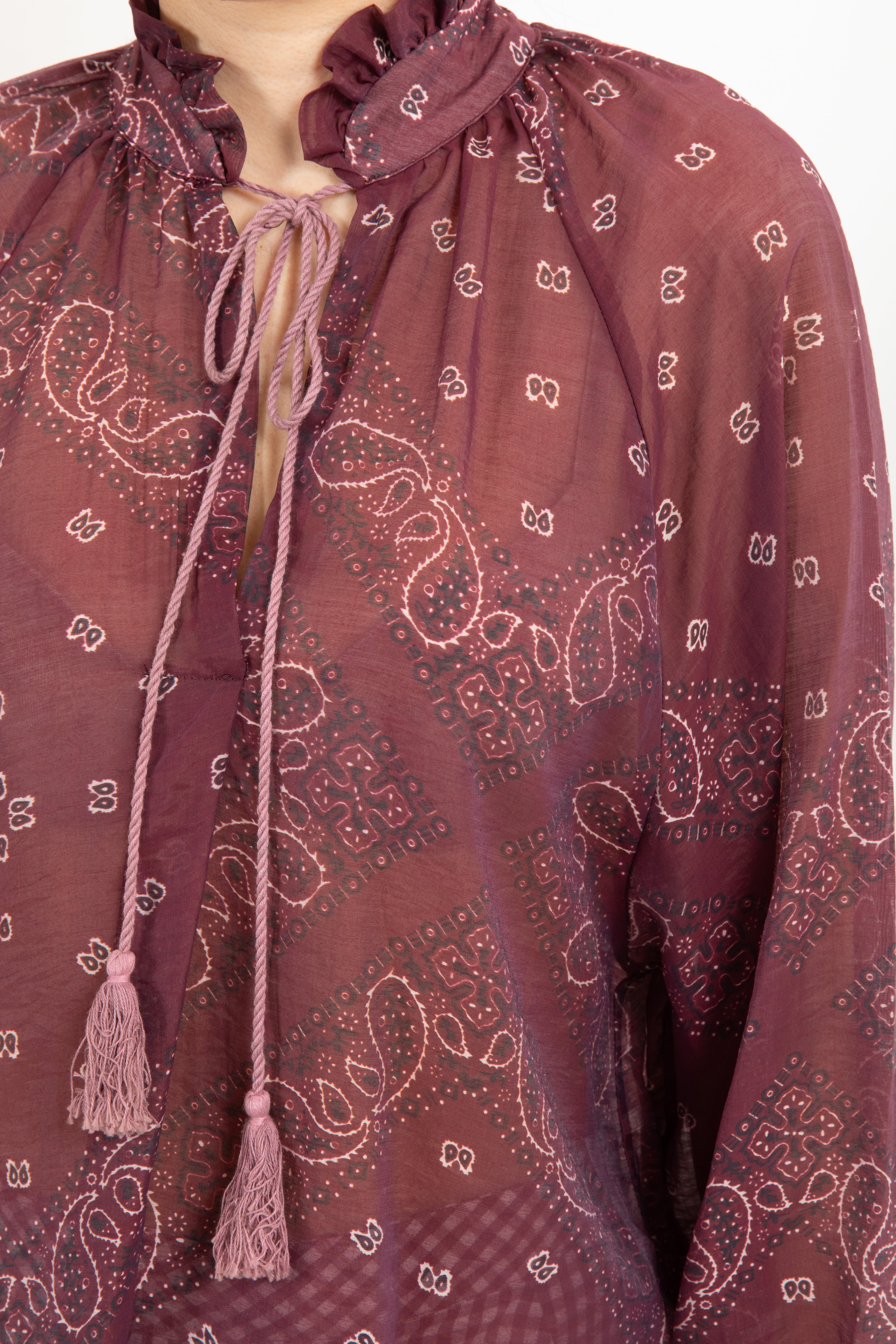 Blusa in lyocell fantasia bandana con nappine Dixie