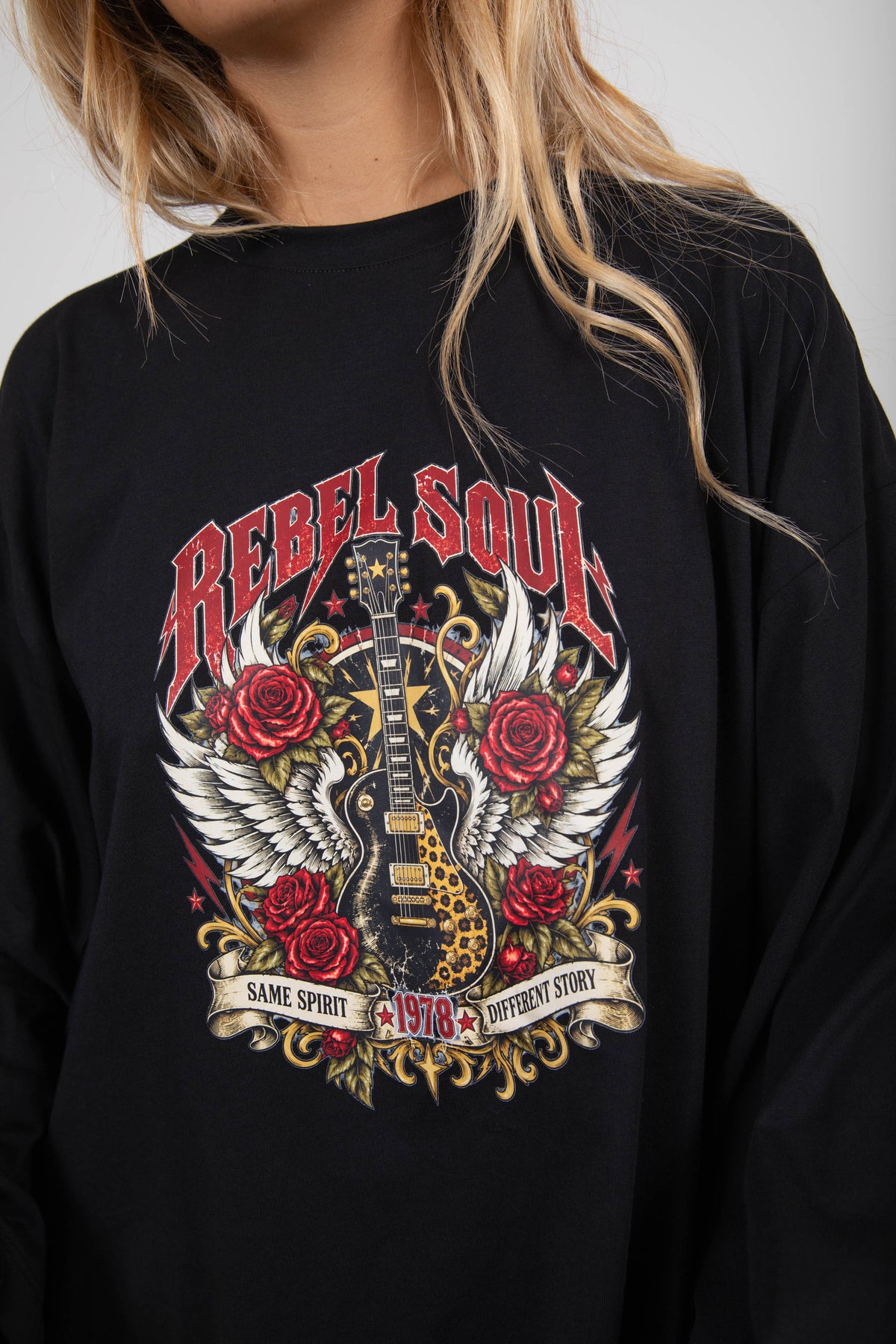 T-shirt manica lunga "Rebel soul" ViCOLO