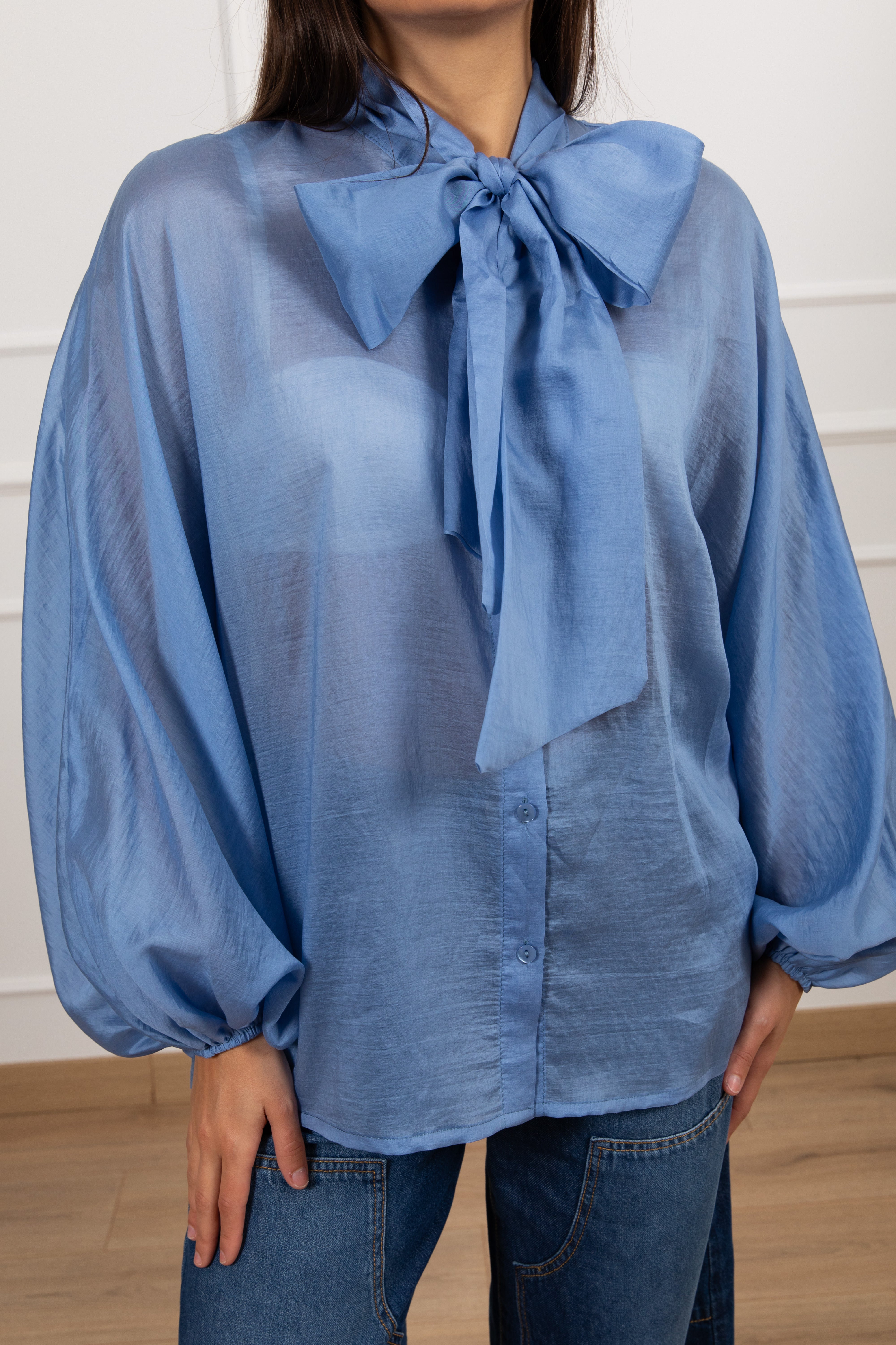 Camicia in lyocell con fiocco Tensione IN