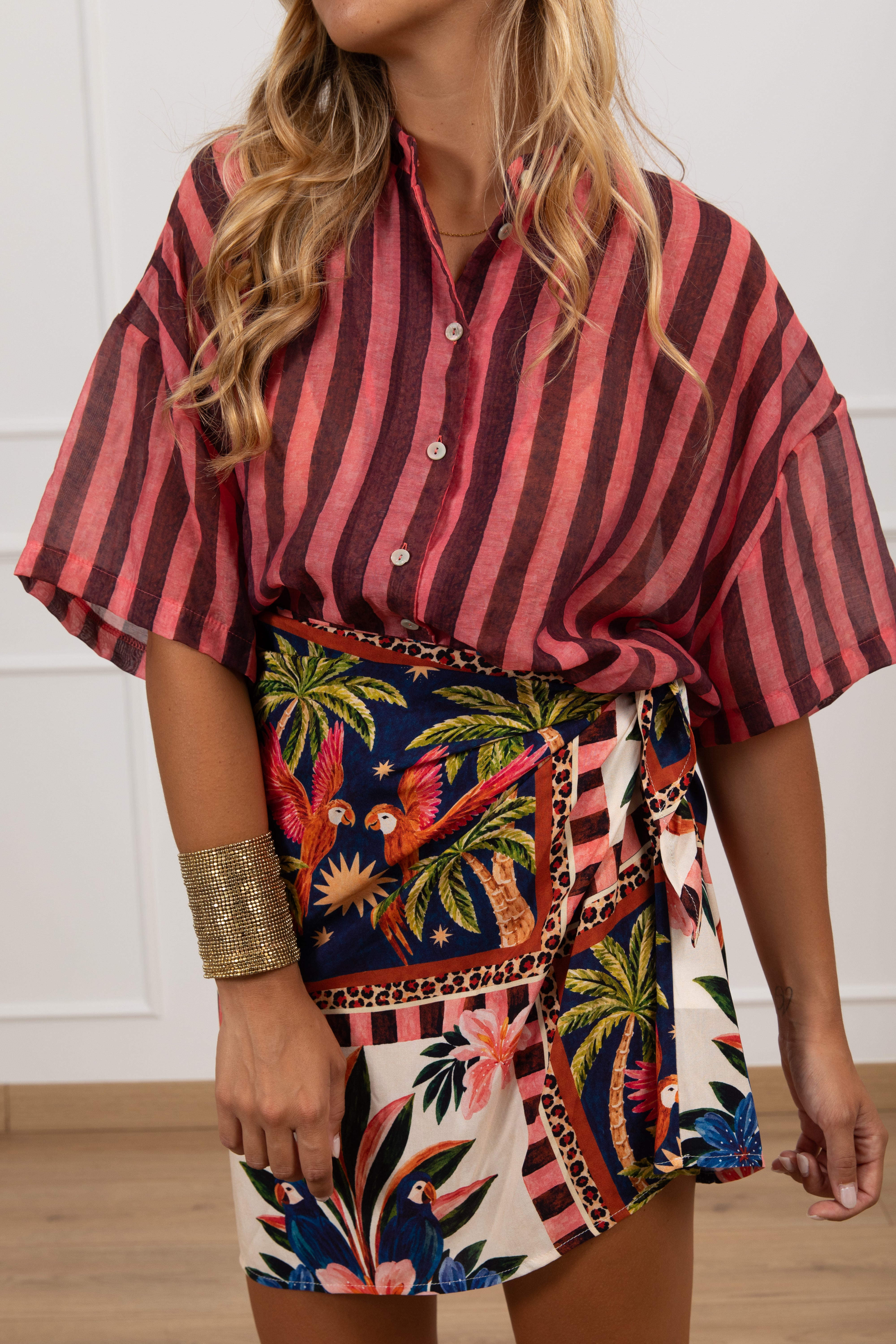 Camicia a righe con collo alla coreana Tensione IN