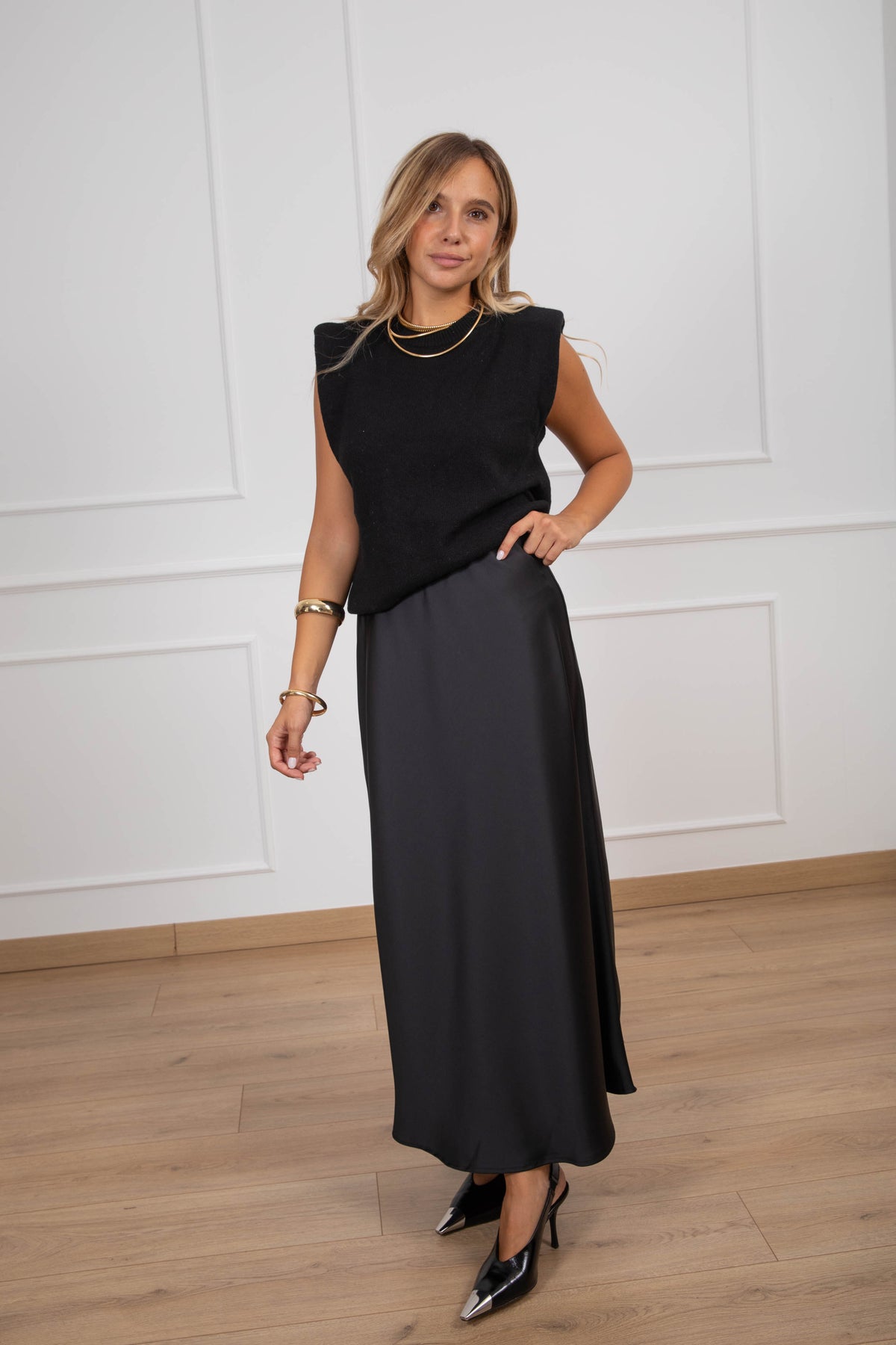 Gonna lunga in satin variante nero Tensione IN