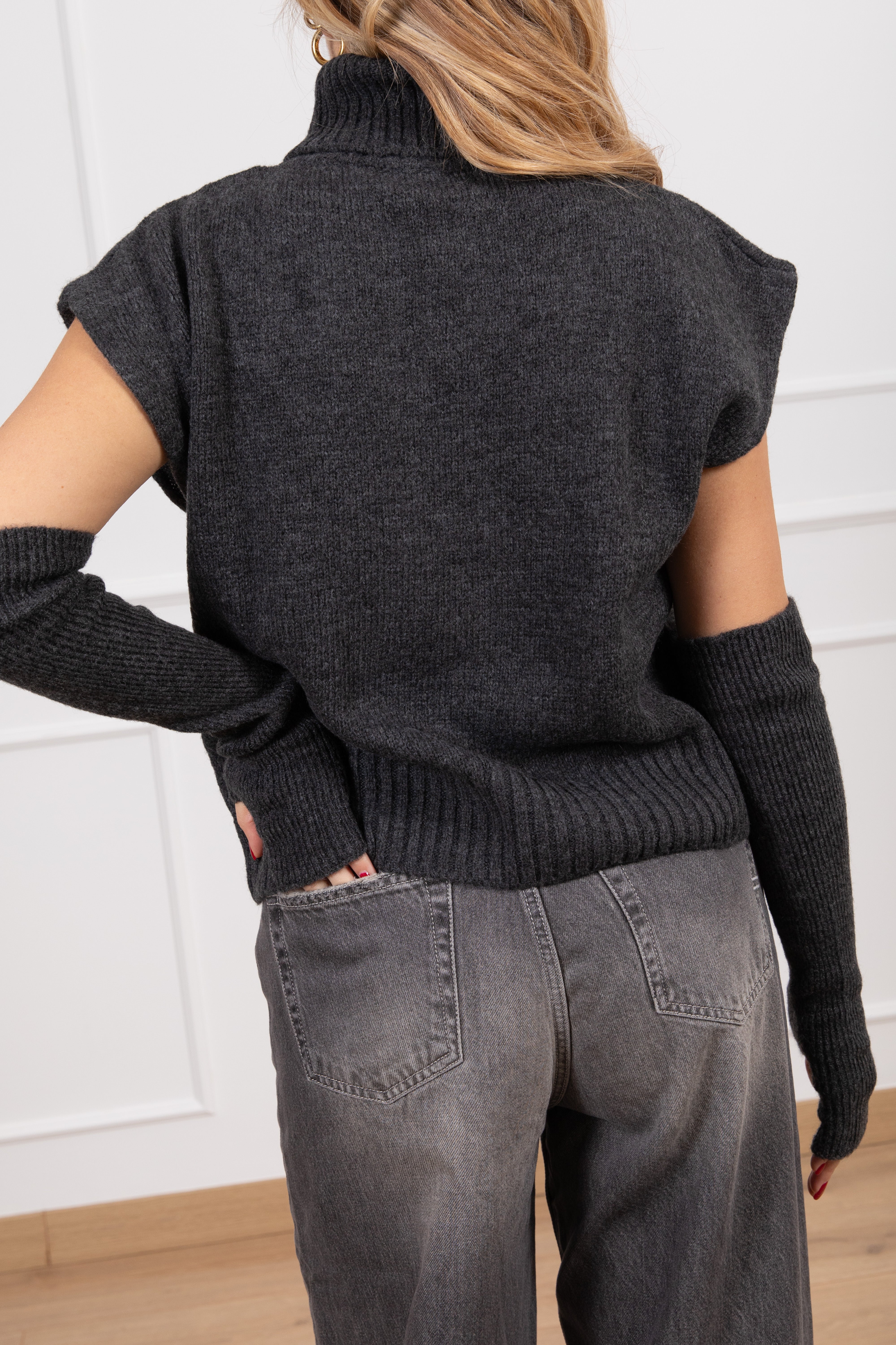 Pull a collo alto con manicotti Tensione IN