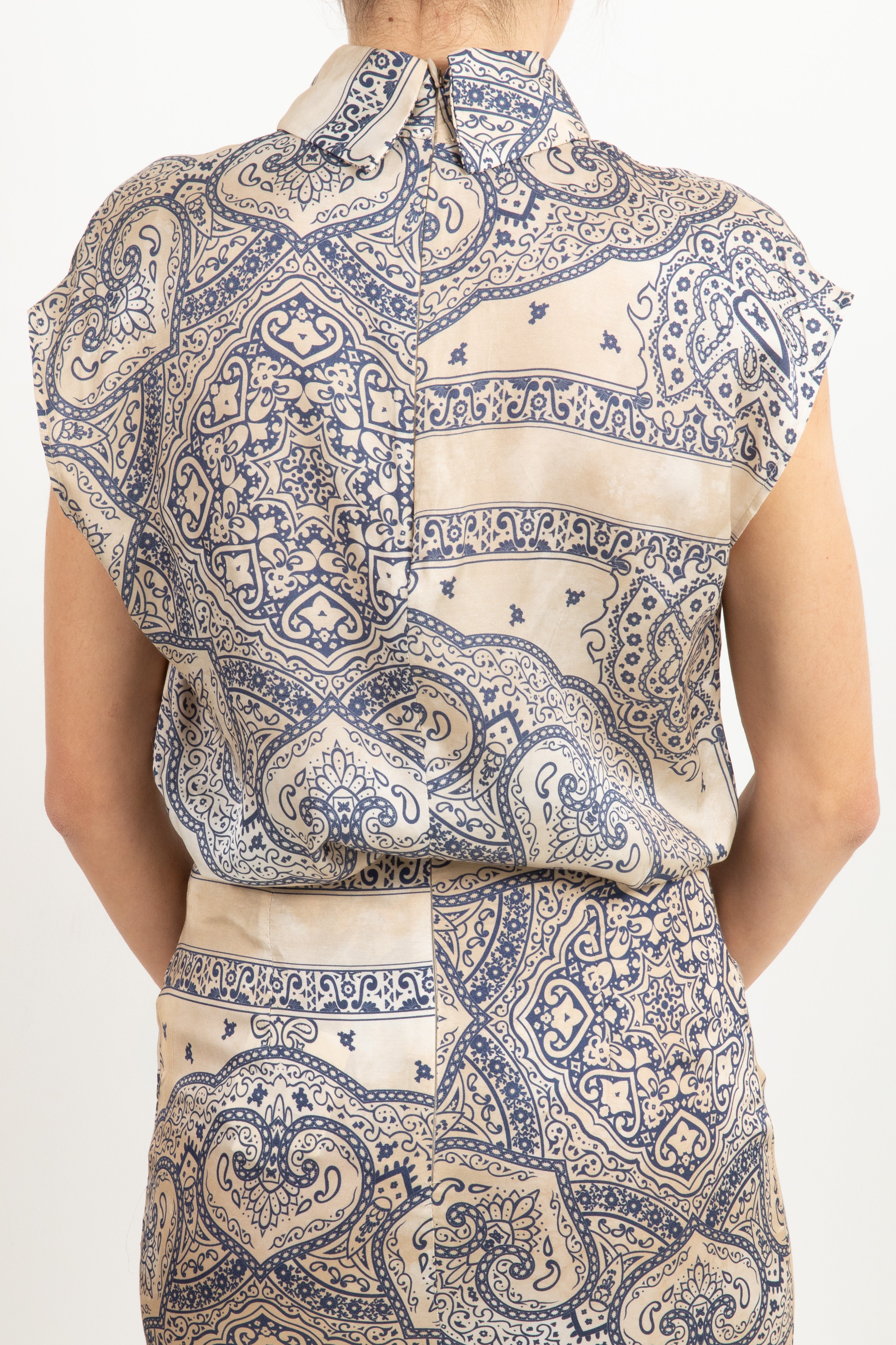 Blusa manica scesa fantasia bandana ViCOLO