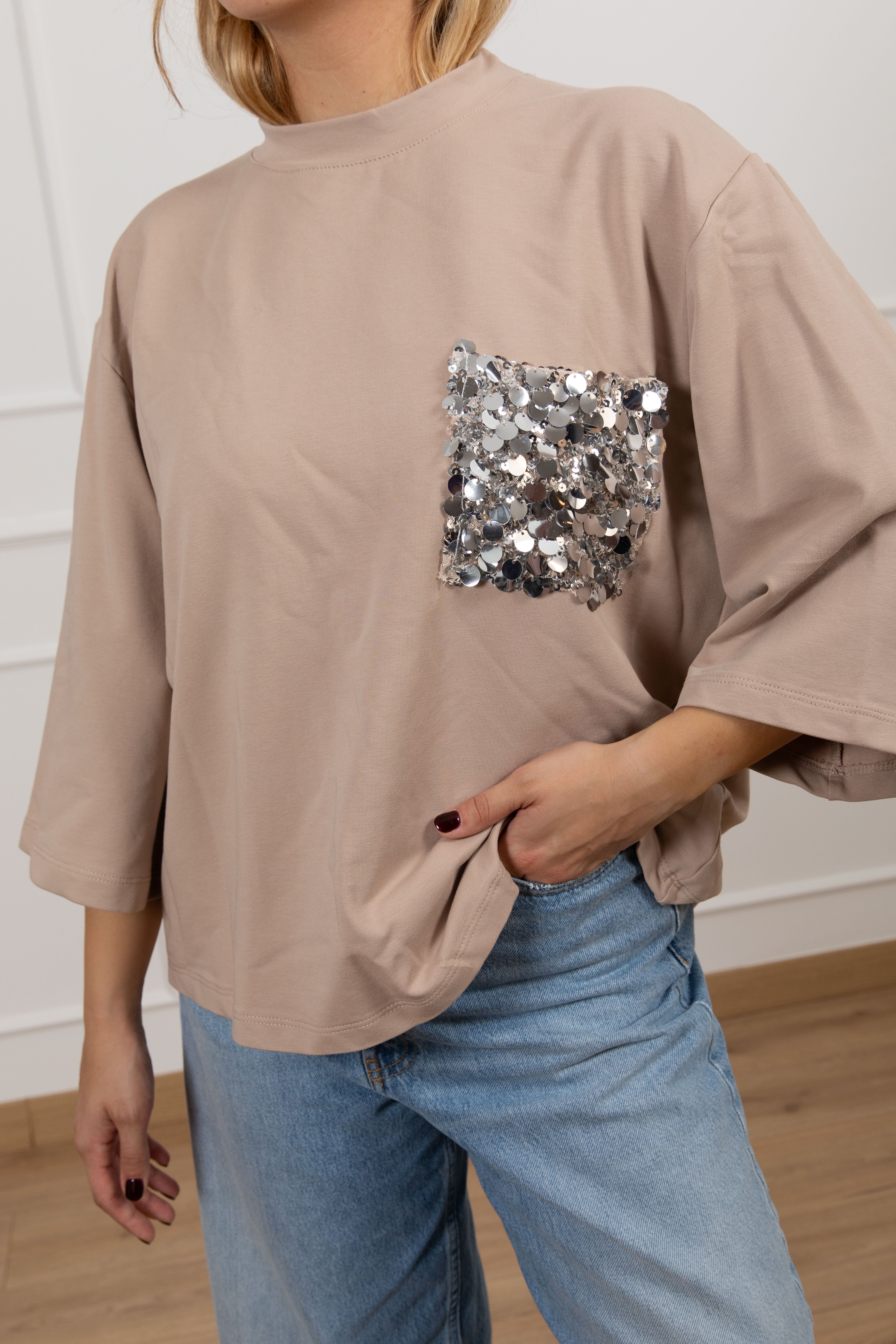 T-shirt manica 3/4 con tasca paillettes Tensione IN