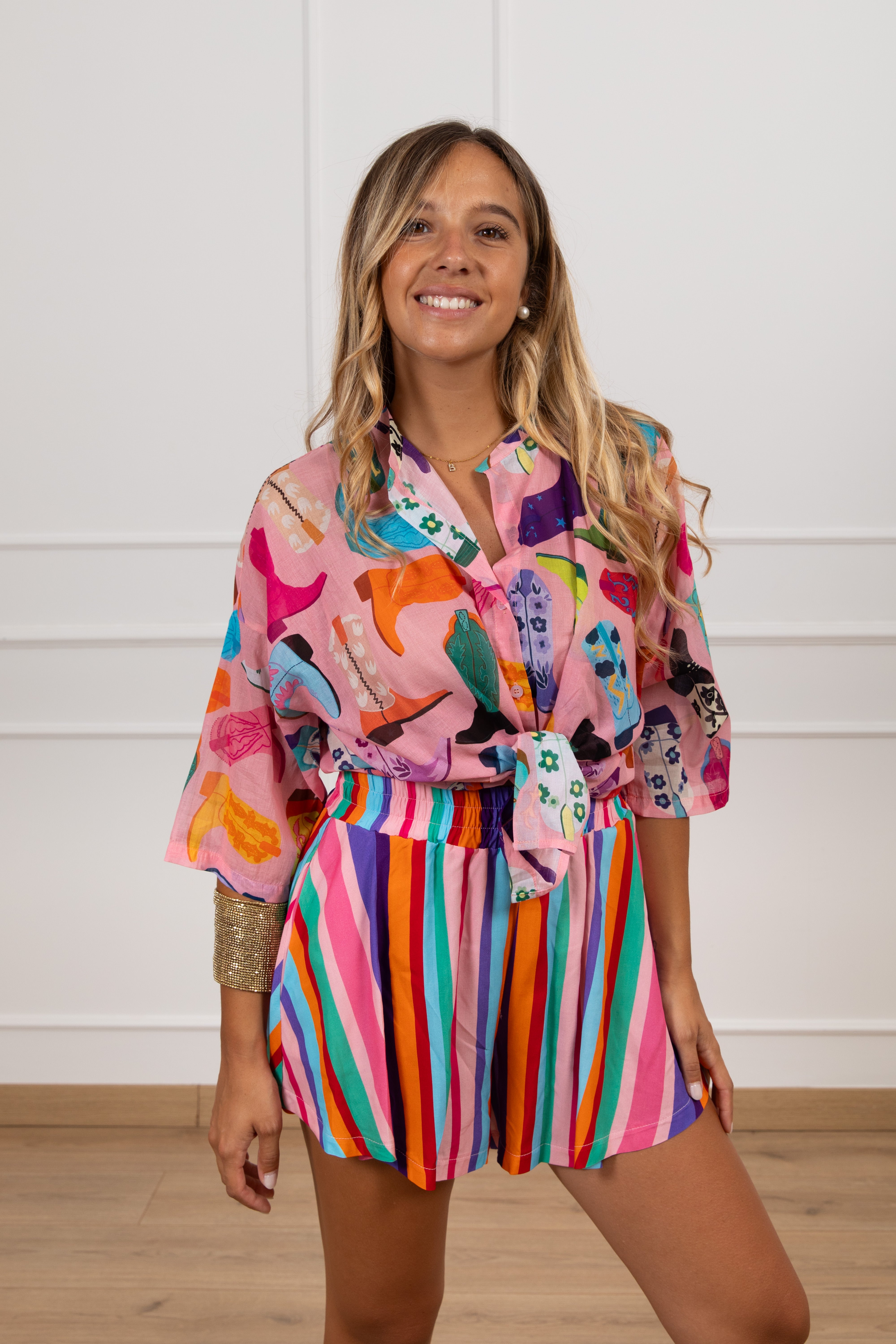 Shorts farfalla a righe multicolor con elastico Tensione IN