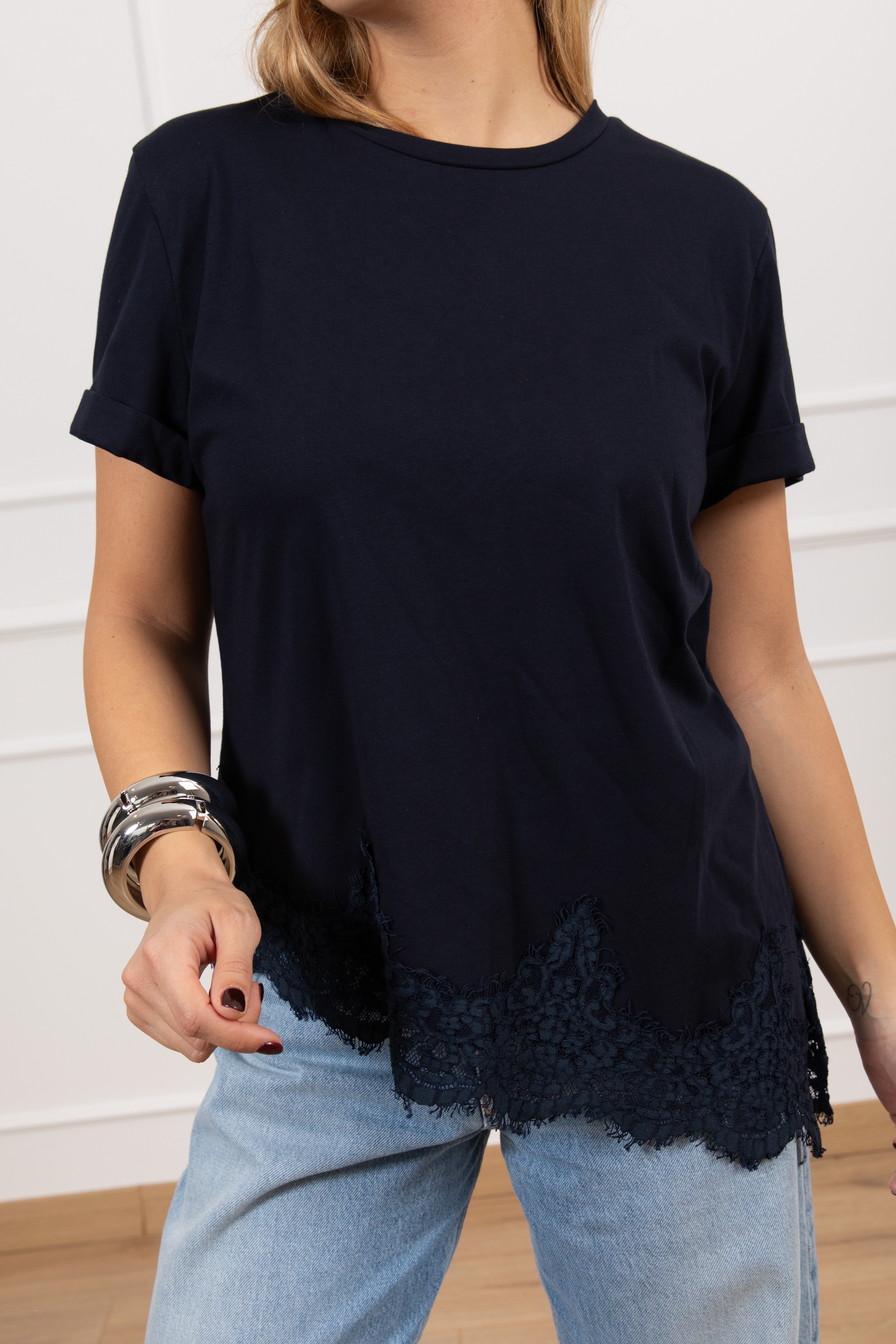 T-shirt con ricamo pizzo sul fondo Tensione IN