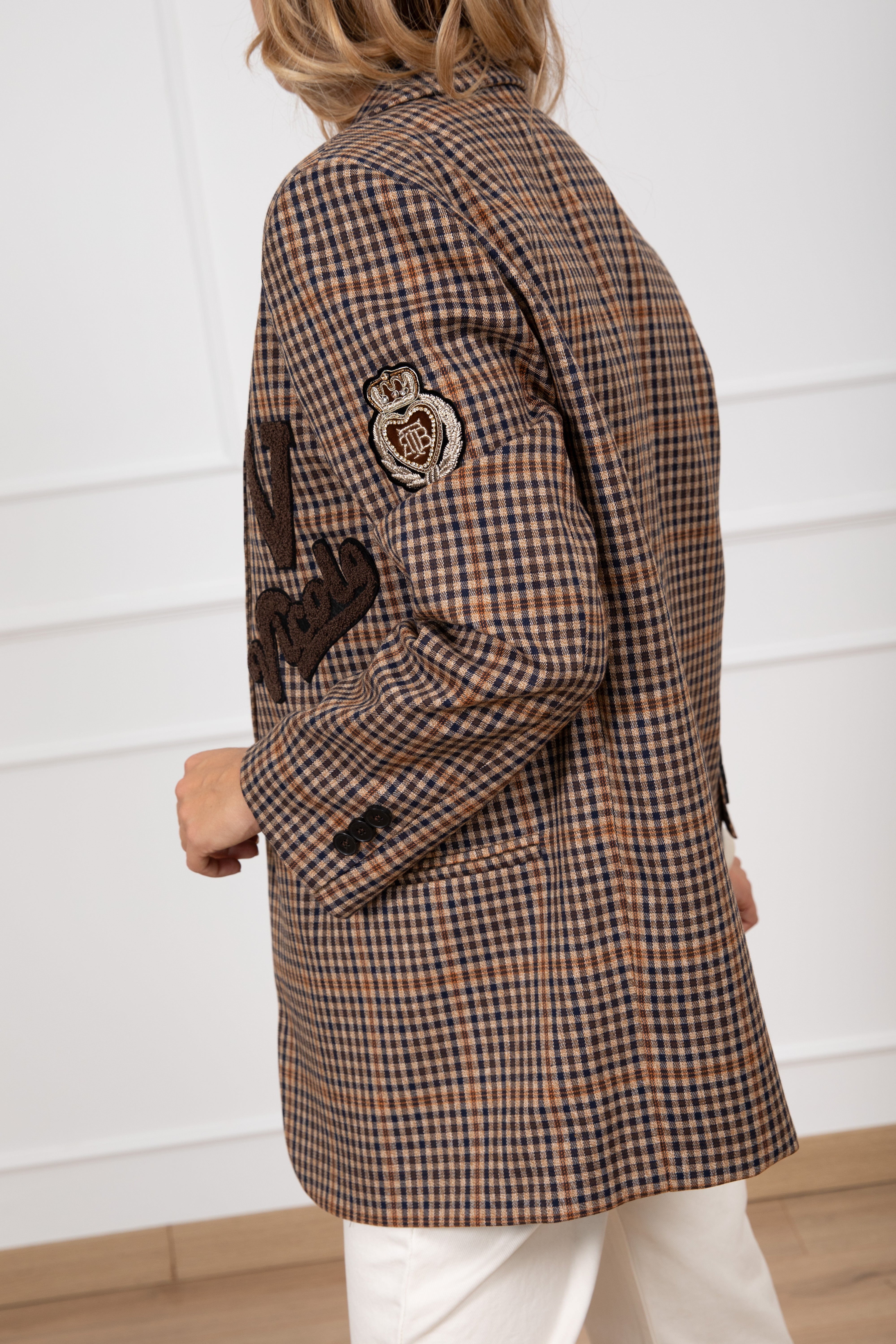 Giacca check beige con patch ViCOLO