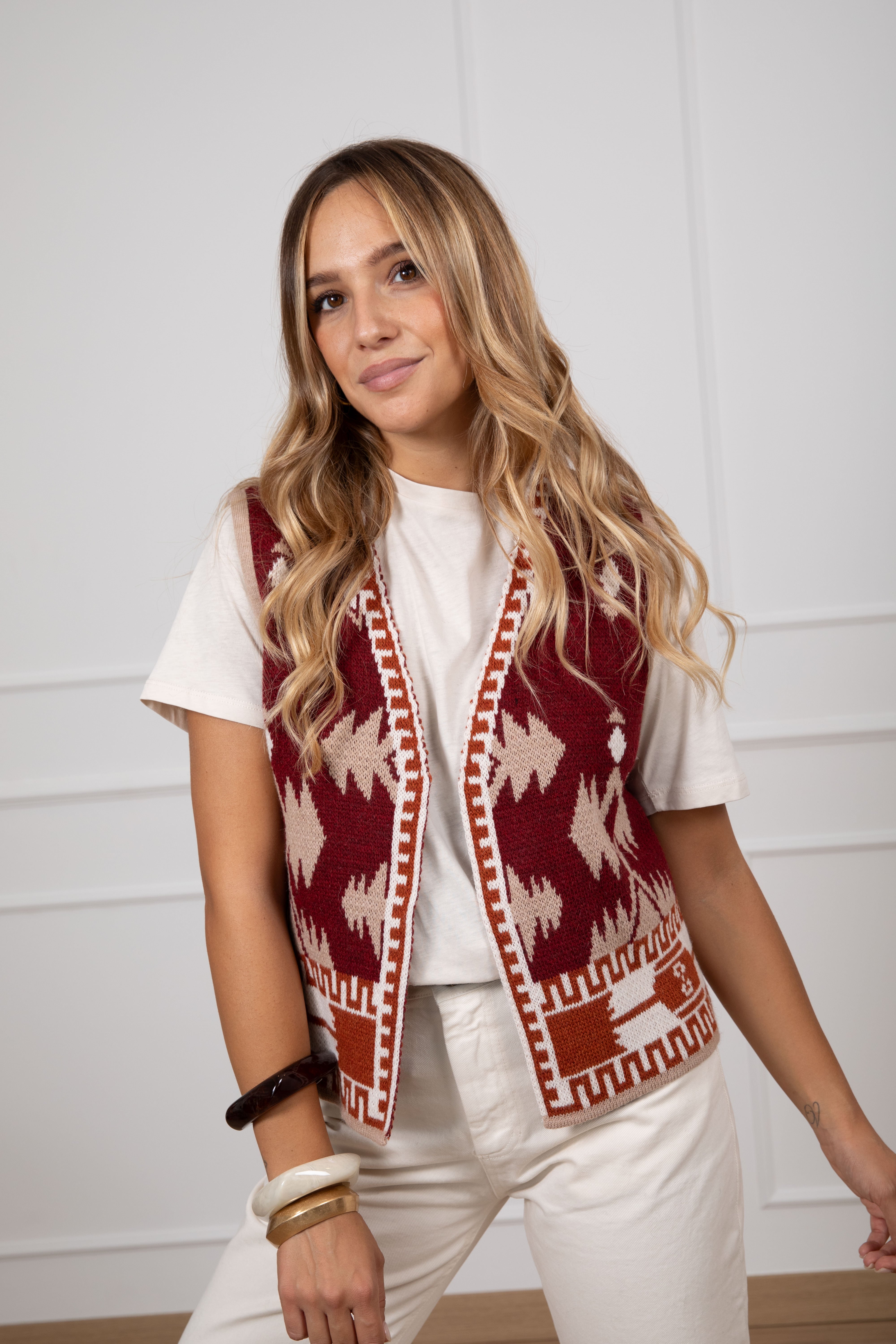 Gilet in maglia con motivo etnico ViCOLO