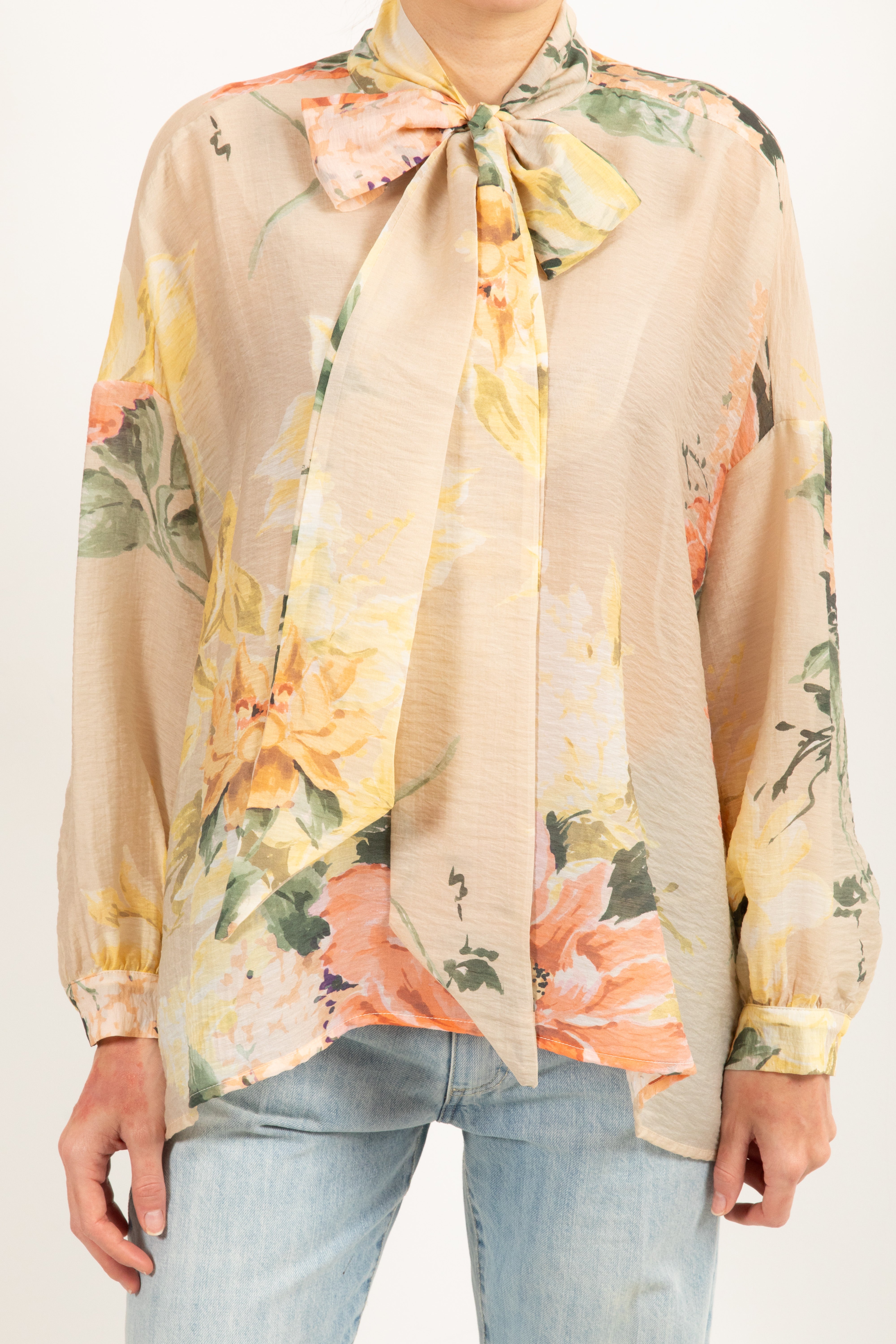 Blusa in lyocell fantasia flowers burro con fiocco Dixie