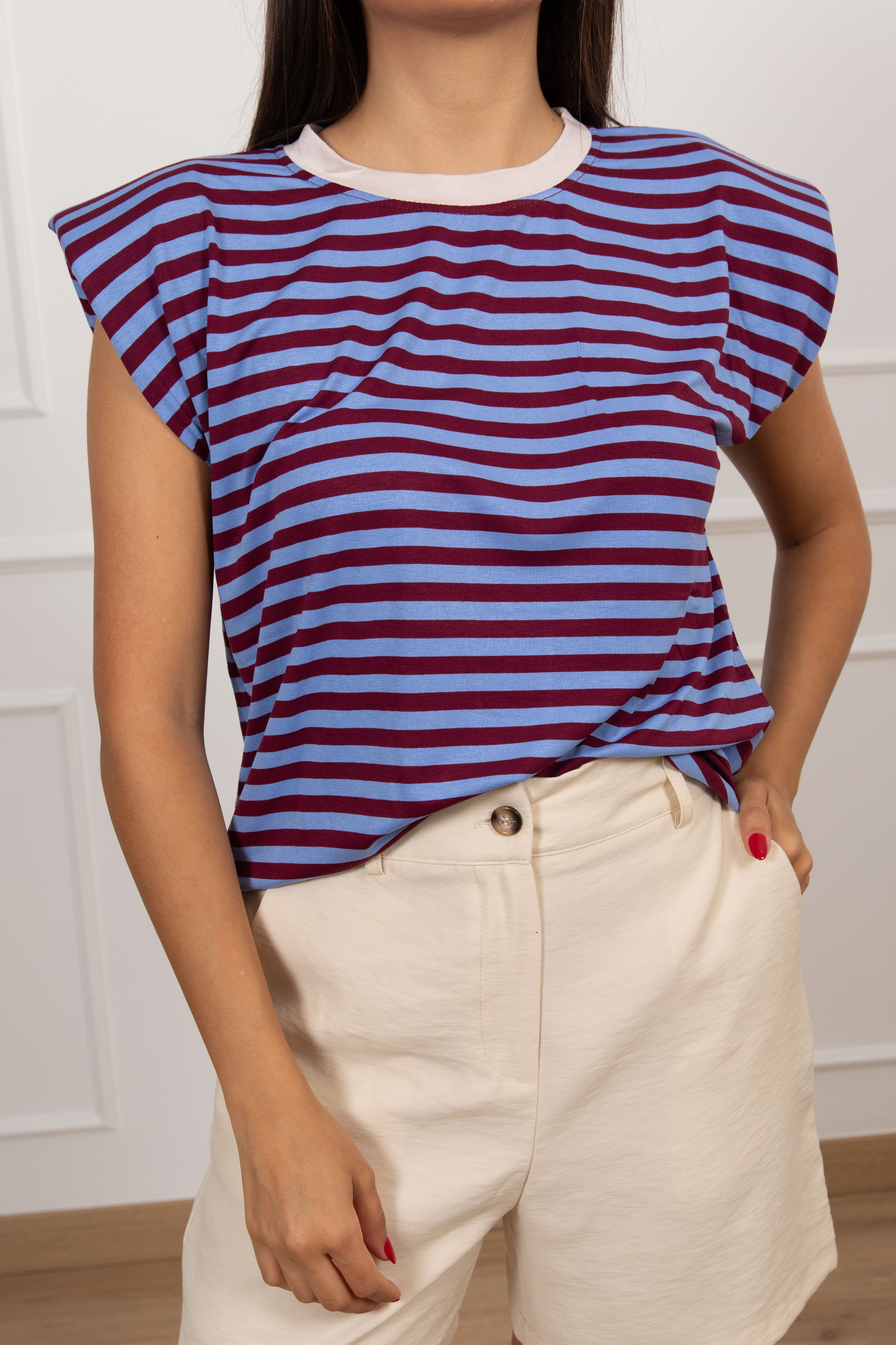 T-shirt smanicata con spallina imbottita a righe Haveone