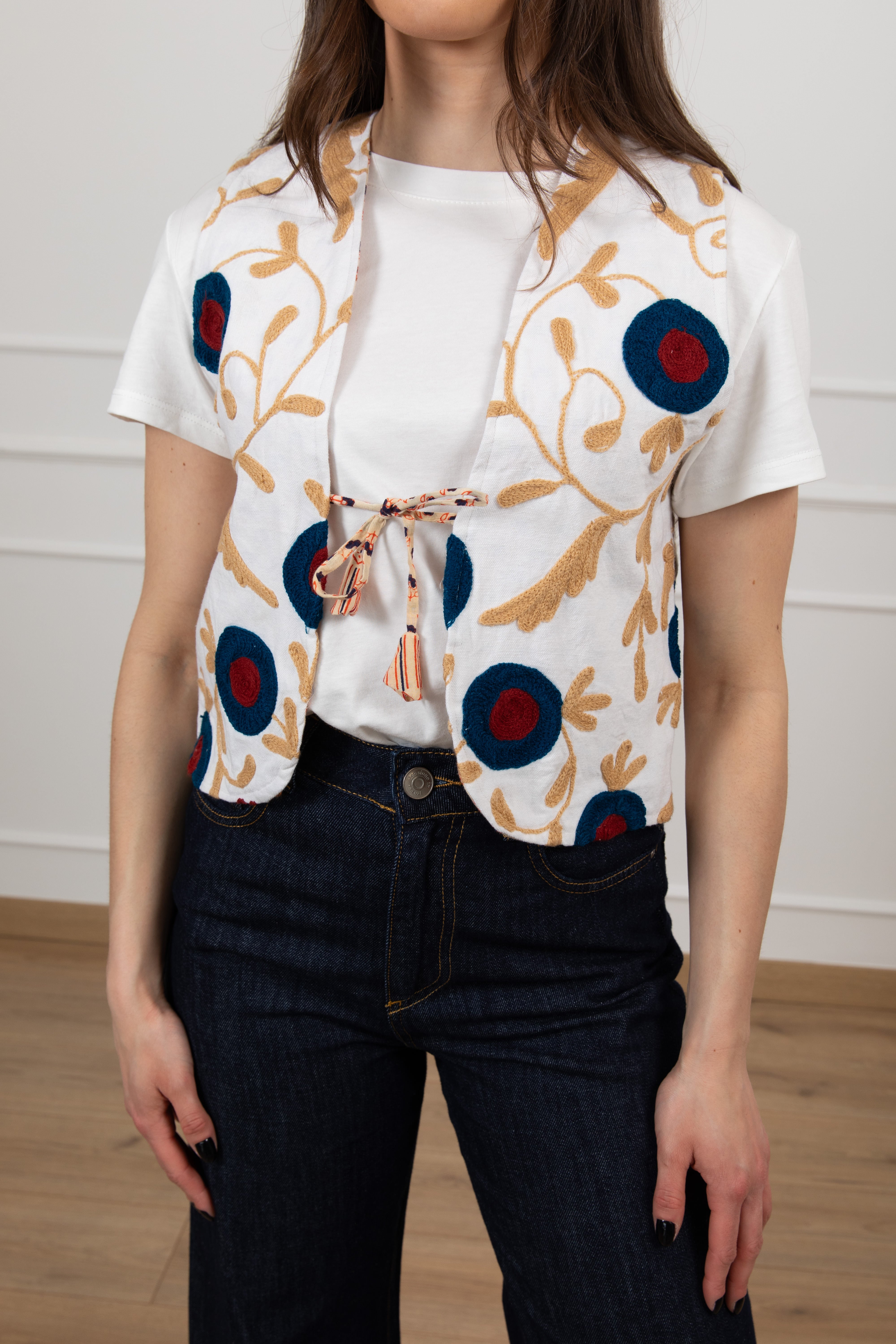 Gilet con ricamo multicolor ViCOLO