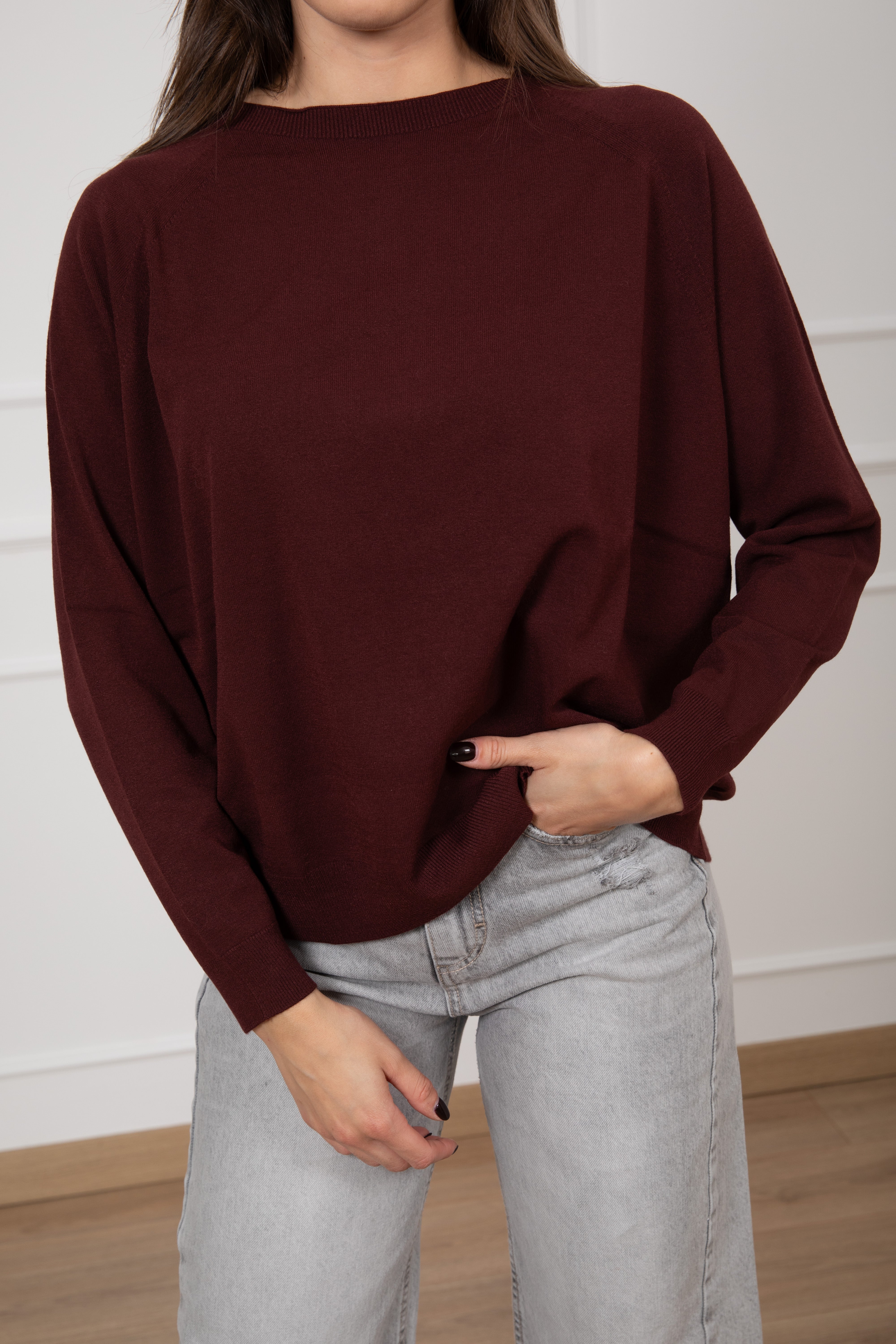 Maglia in viscosa con scollo a barchetta ViCOLO